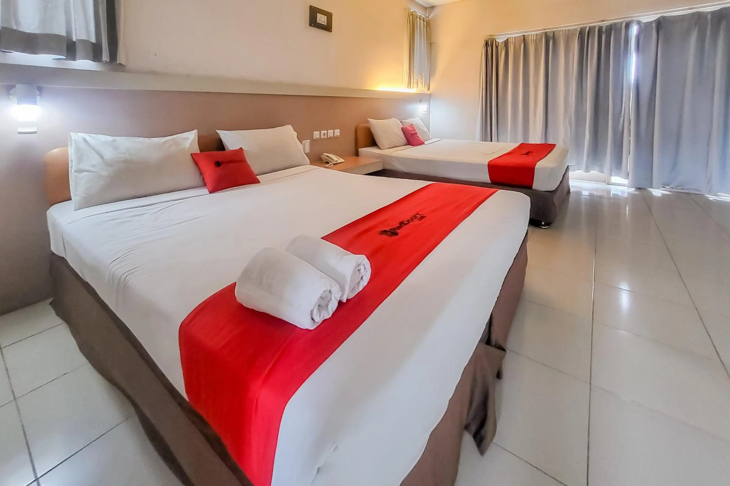 Bedroom, Bed in RedDoorz near UPI Setiabudhi Bandung