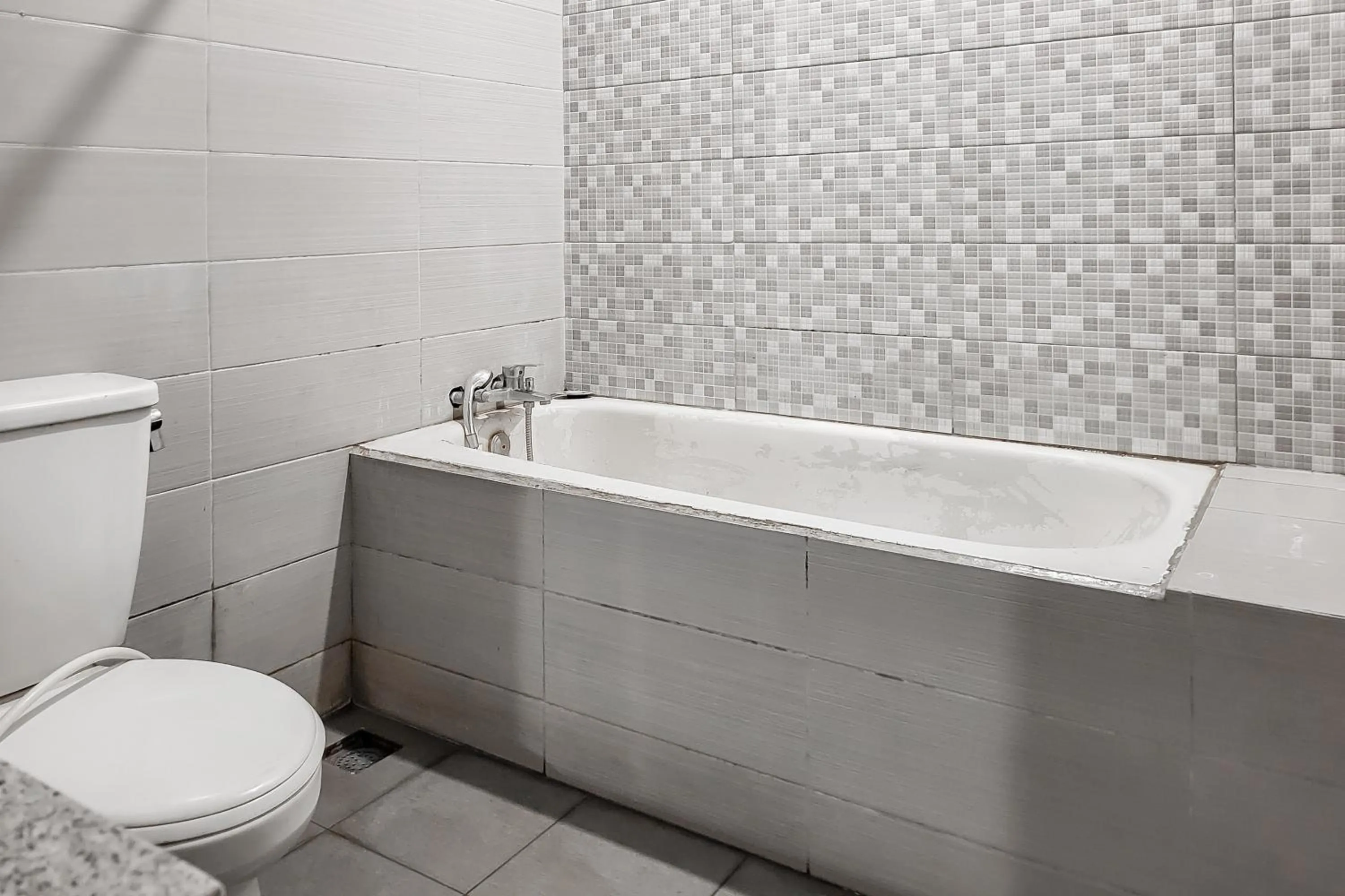 Bathroom in RedDoorz near UPI Setiabudhi Bandung