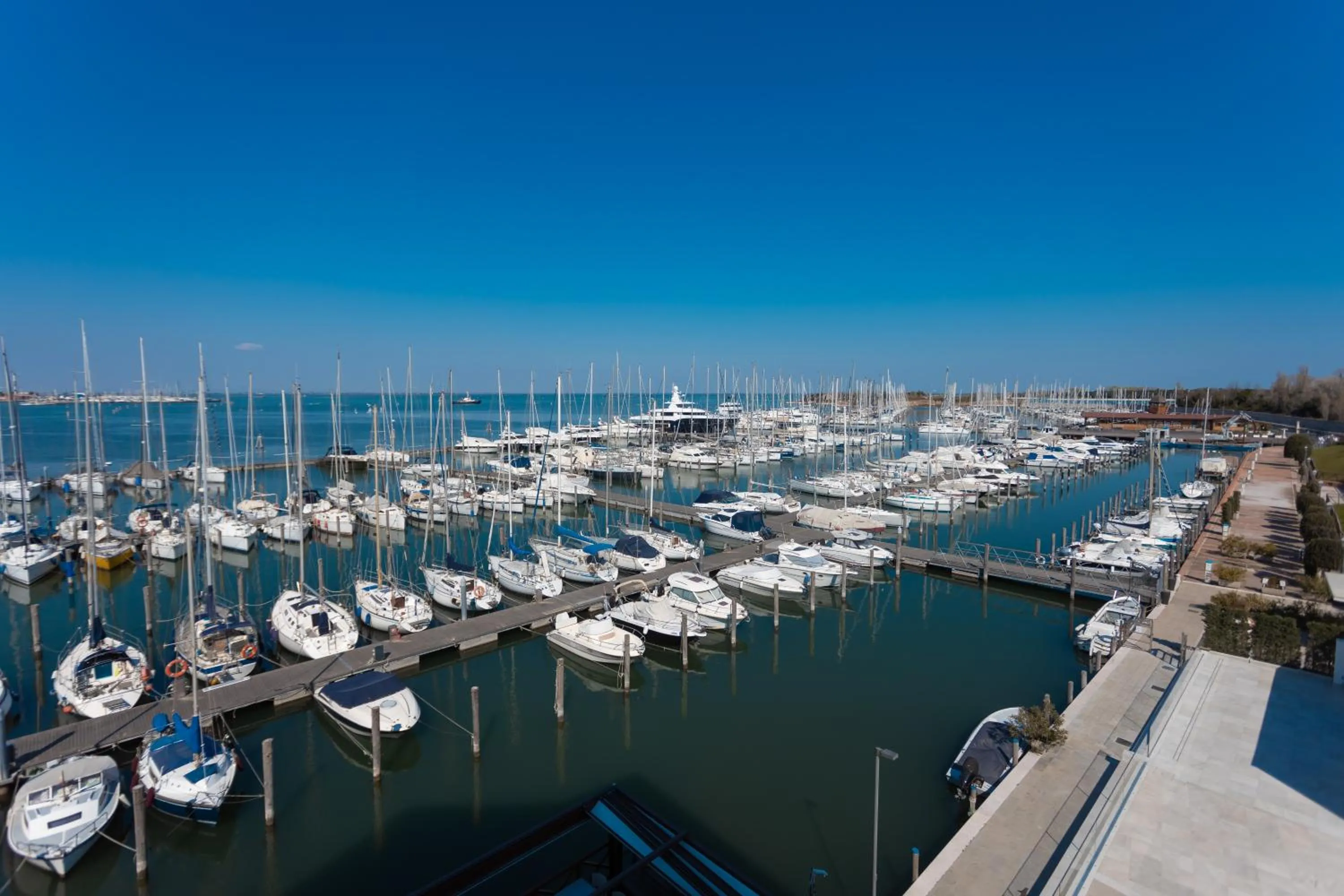 Natural landscape in Mosella Suite Hotel