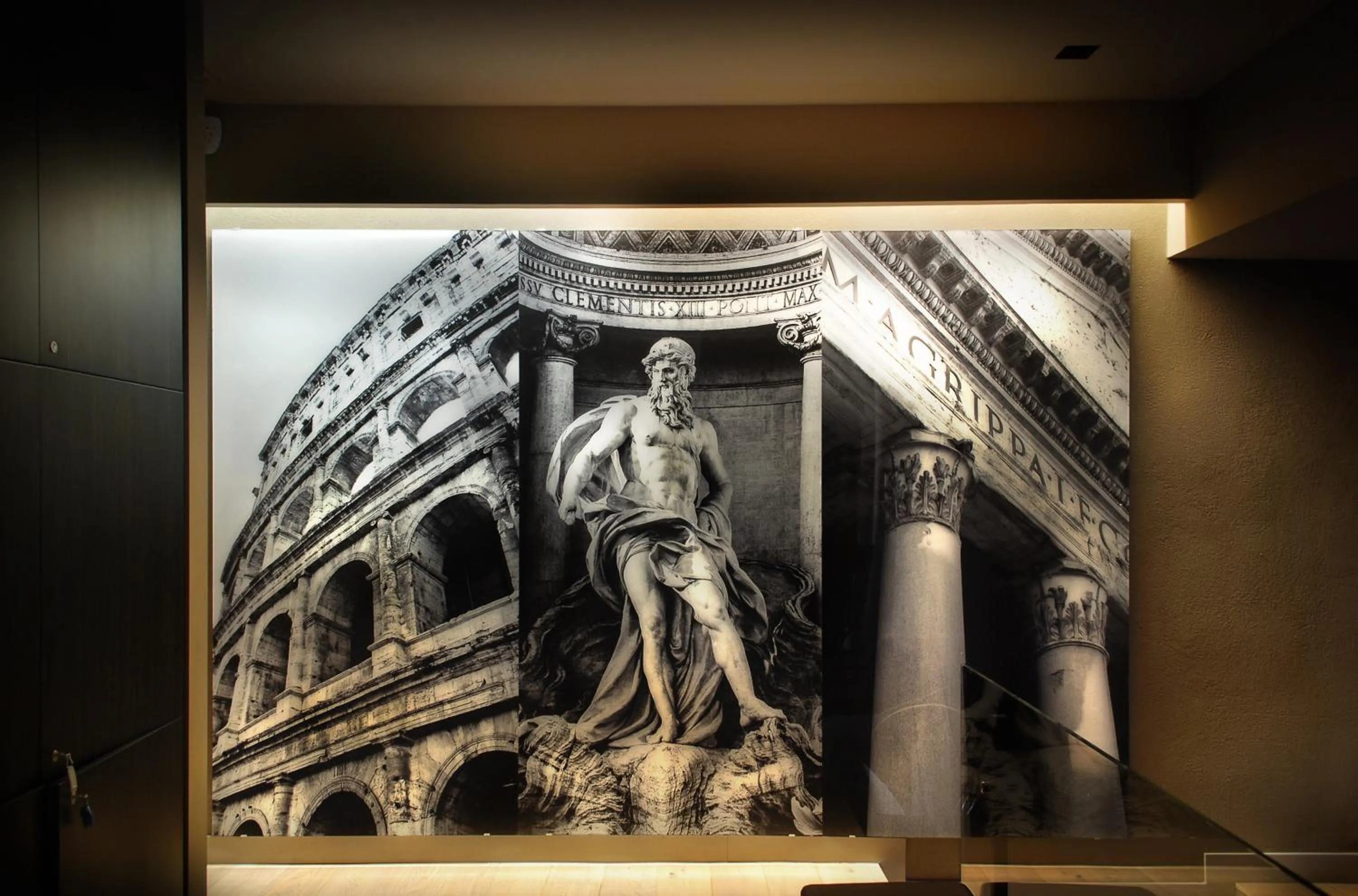 Decorative detail in Campo Marzio Luxury Suites