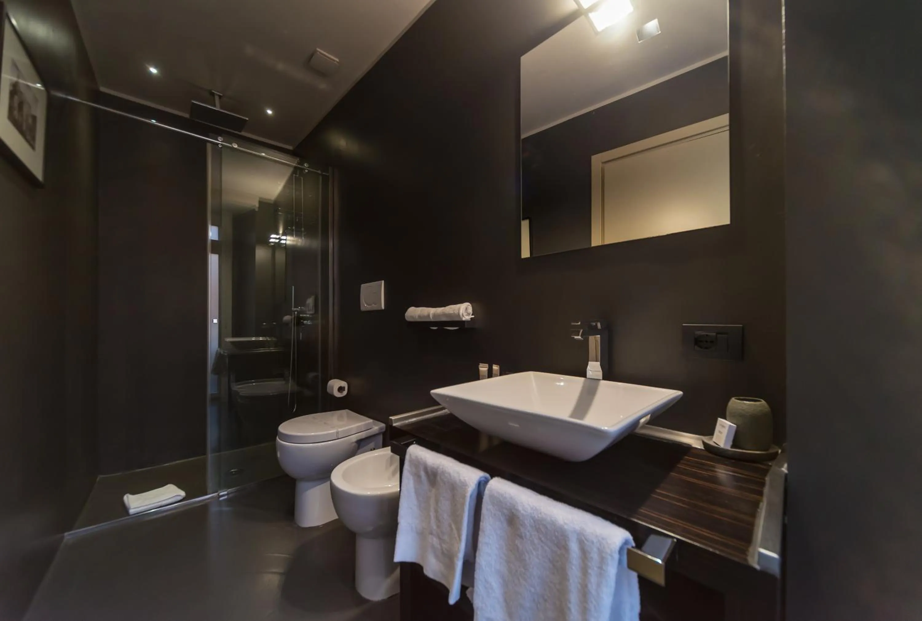 Bathroom in Campo Marzio Luxury Suites