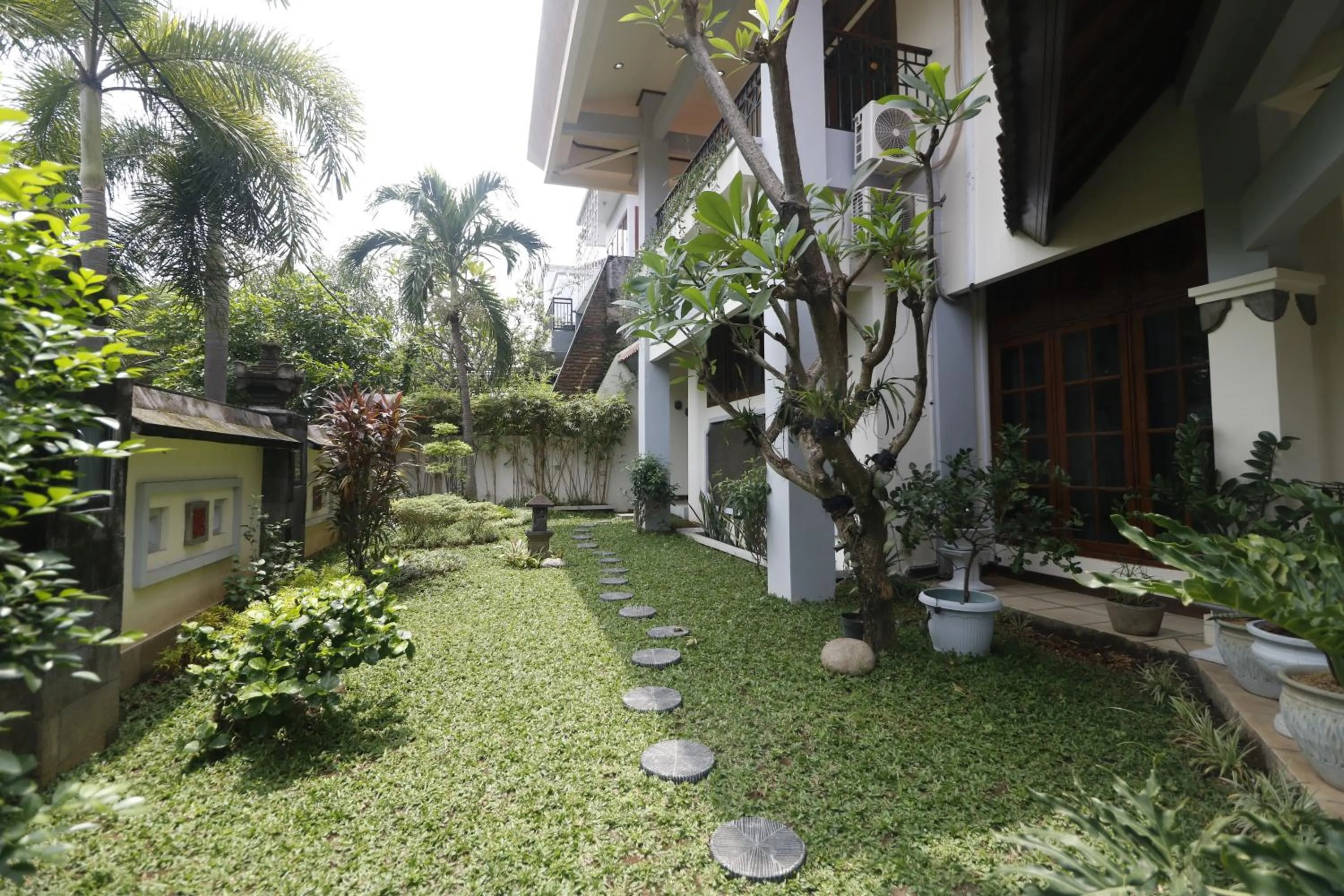 Garden in RedDoorz Syariah near Gelora Delta Sidoarjo