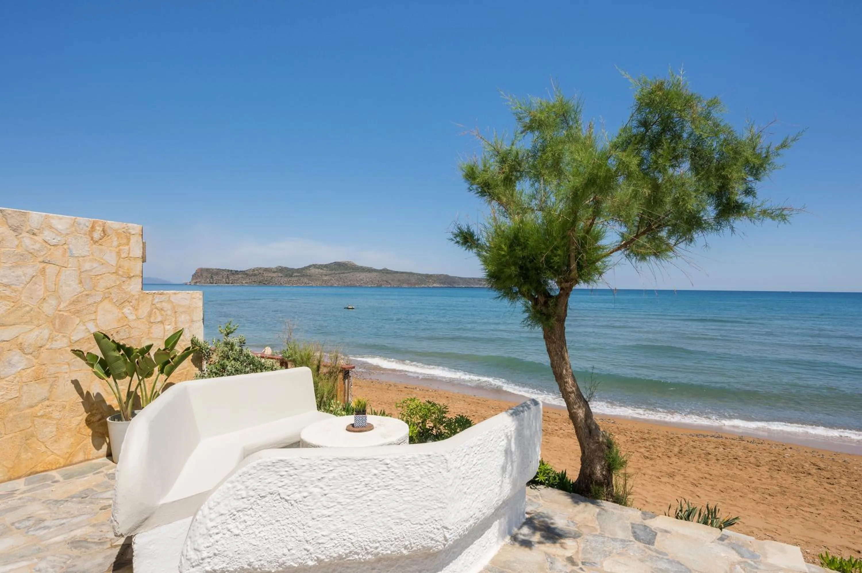Balcony/Terrace in Hermes Beach Front
