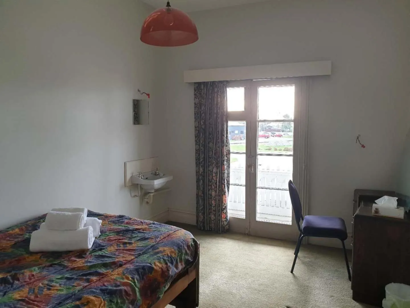 Bed in South Rakaia Hotel