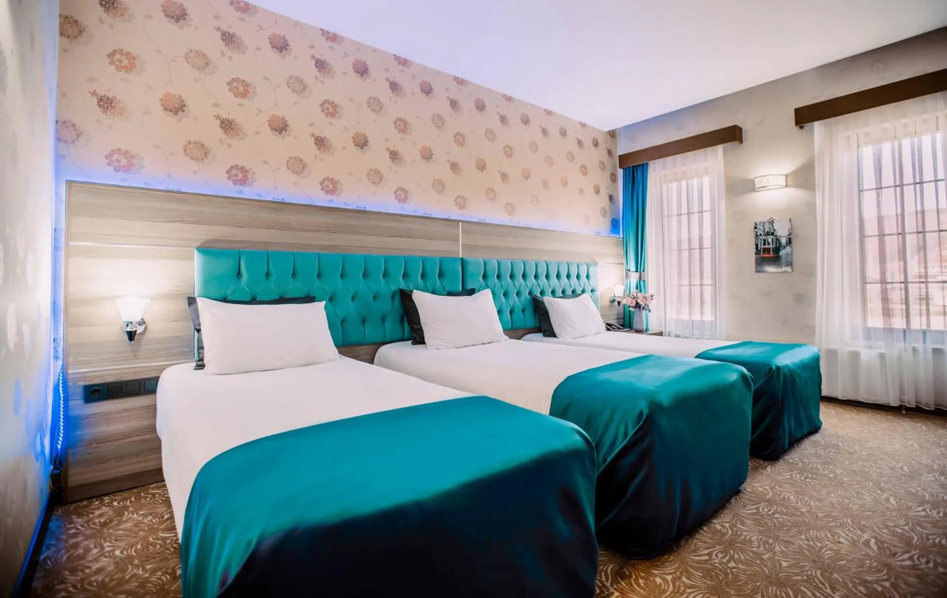 Photo of the whole room in Highway Otel