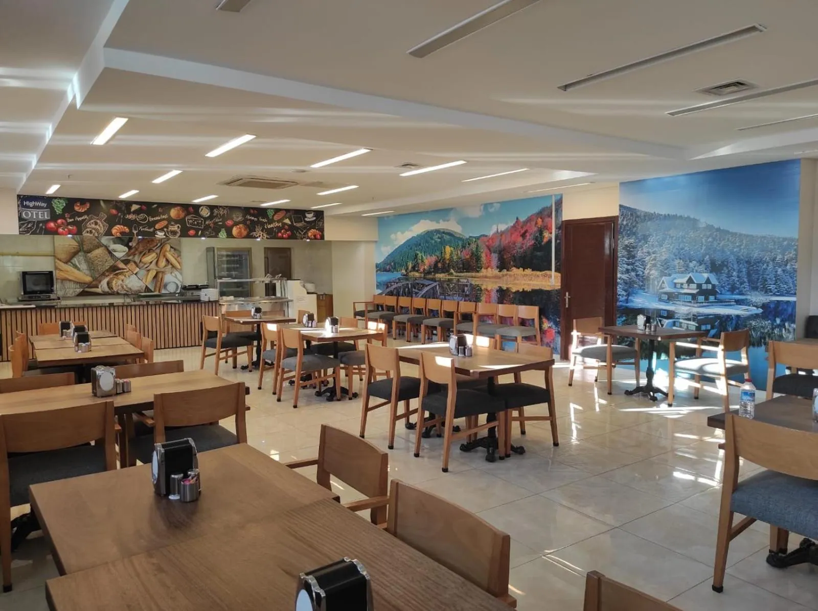 Restaurant/places to eat in Highway Otel