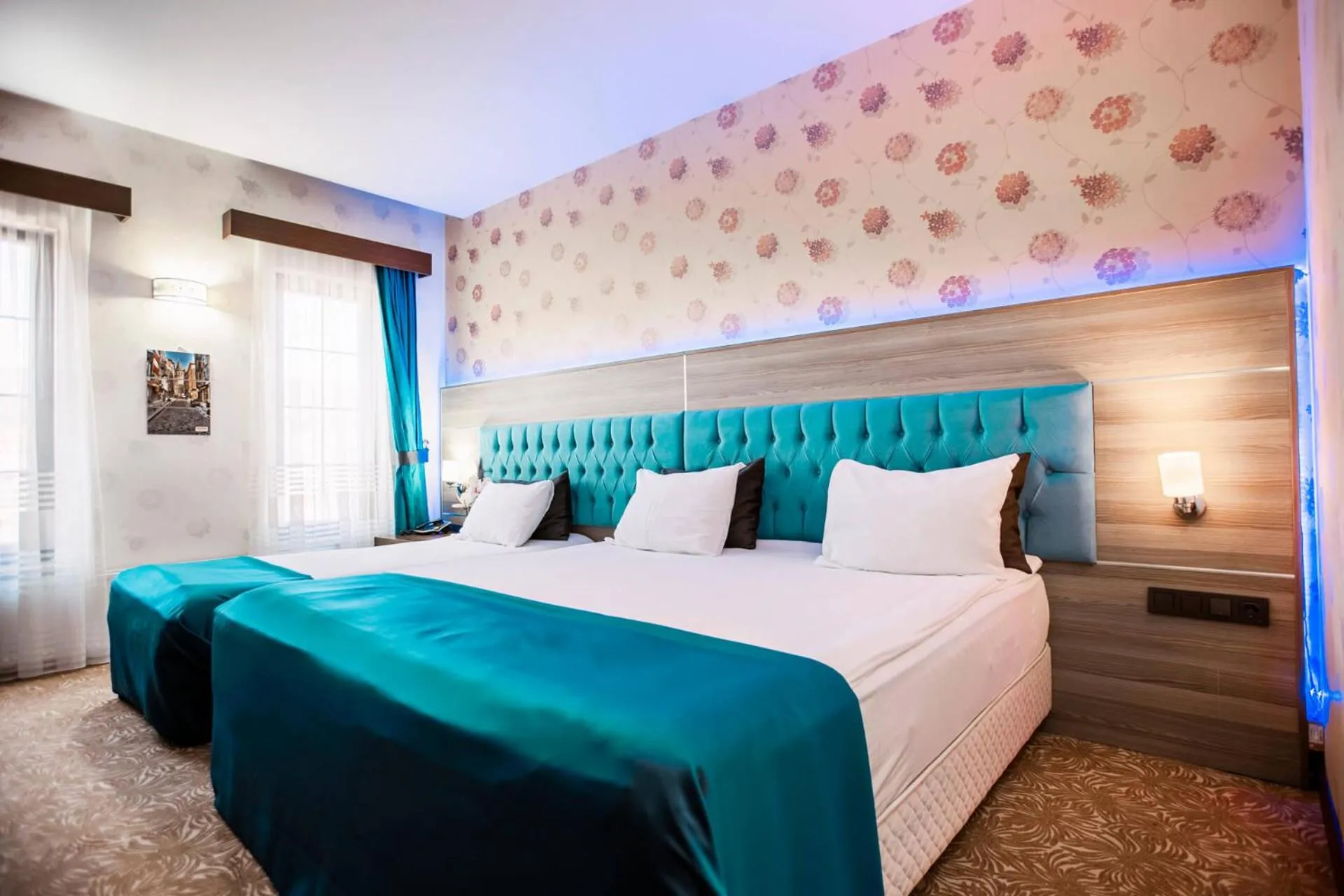 Photo of the whole room in Highway Otel