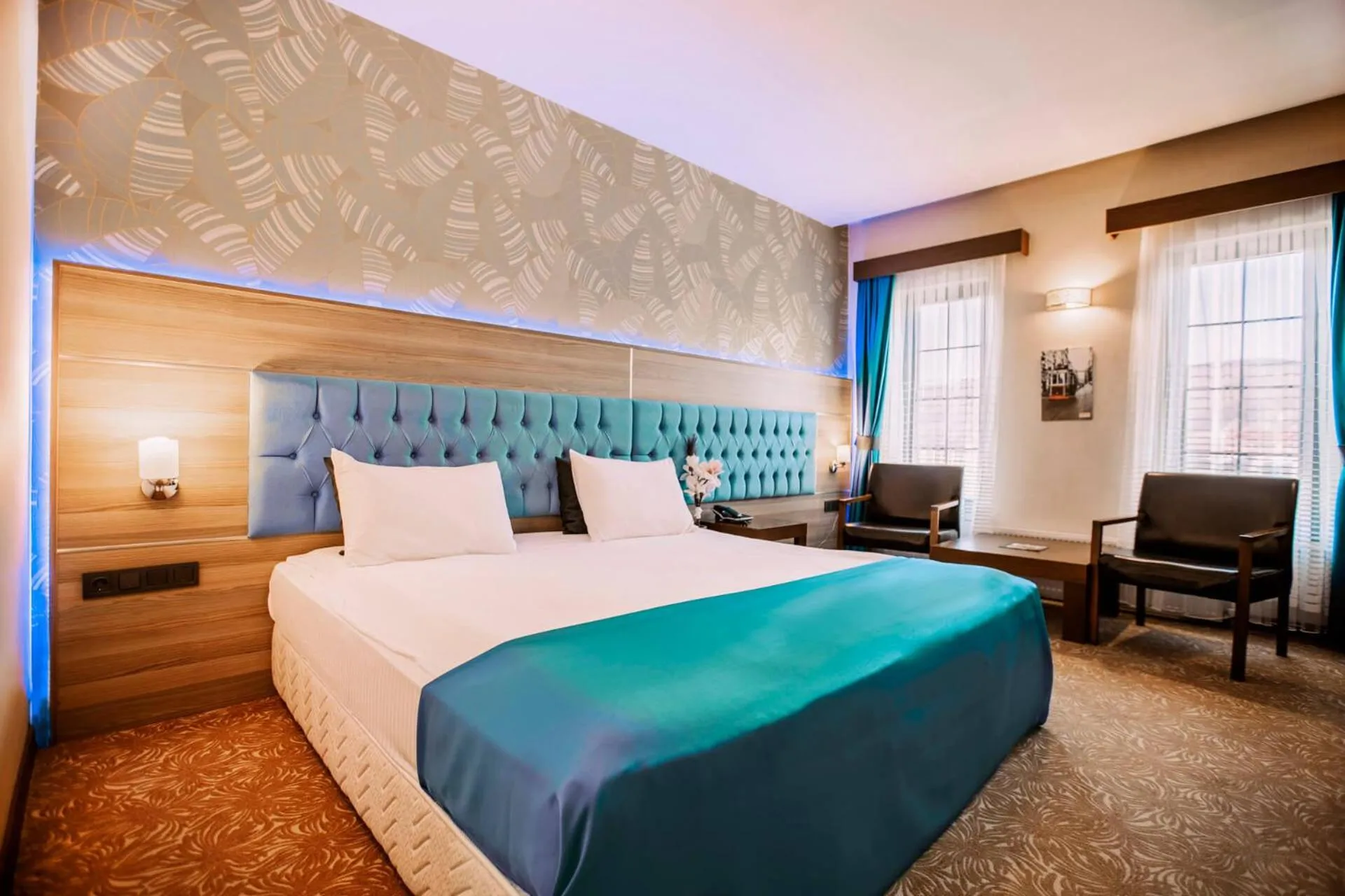 Bedroom in Highway Otel