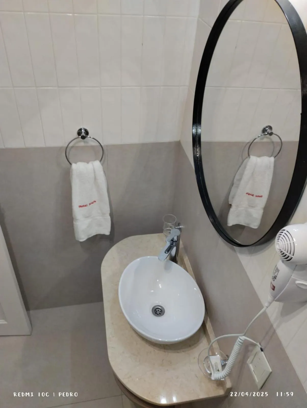 Bathroom in HOTEL REGIS