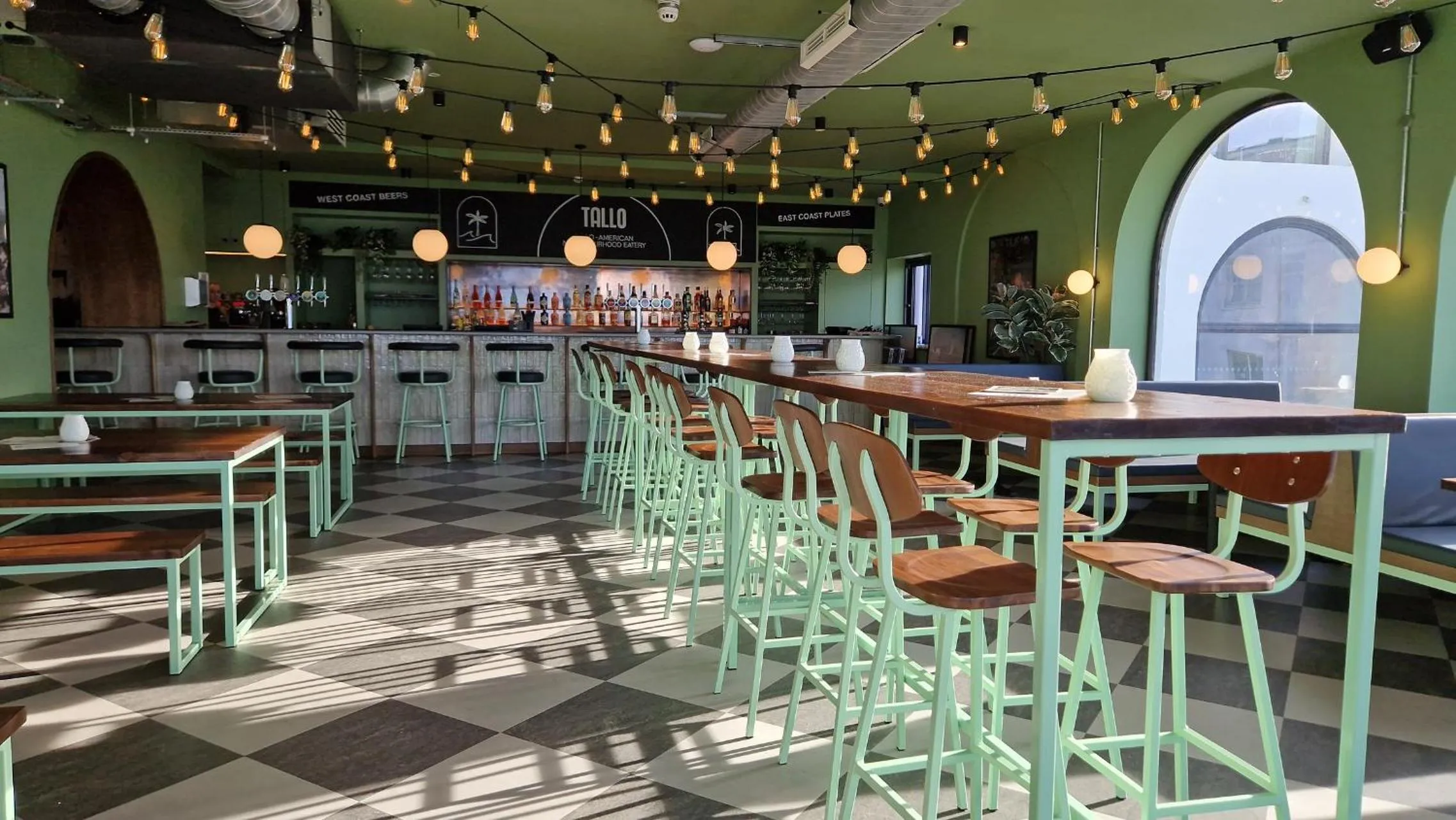 Restaurant/places to eat in SeaSpace