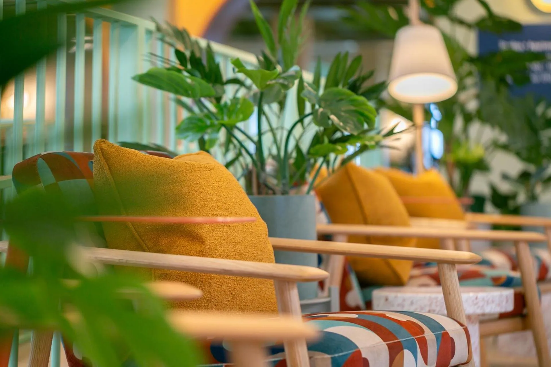 Restaurant/places to eat in SeaSpace