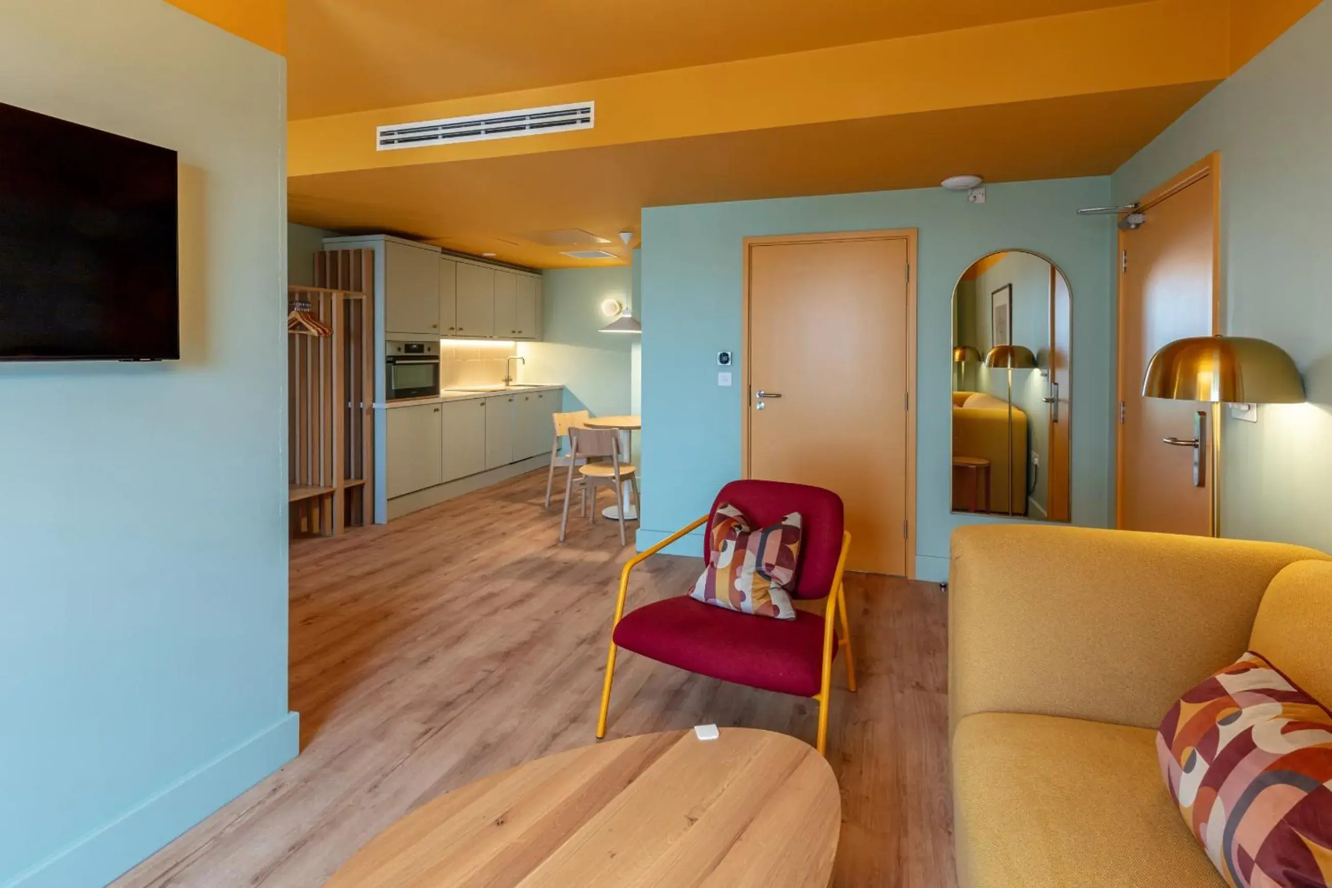 Studio - Disability Access in SeaSpace Studio - Disability Access in SeaSpace