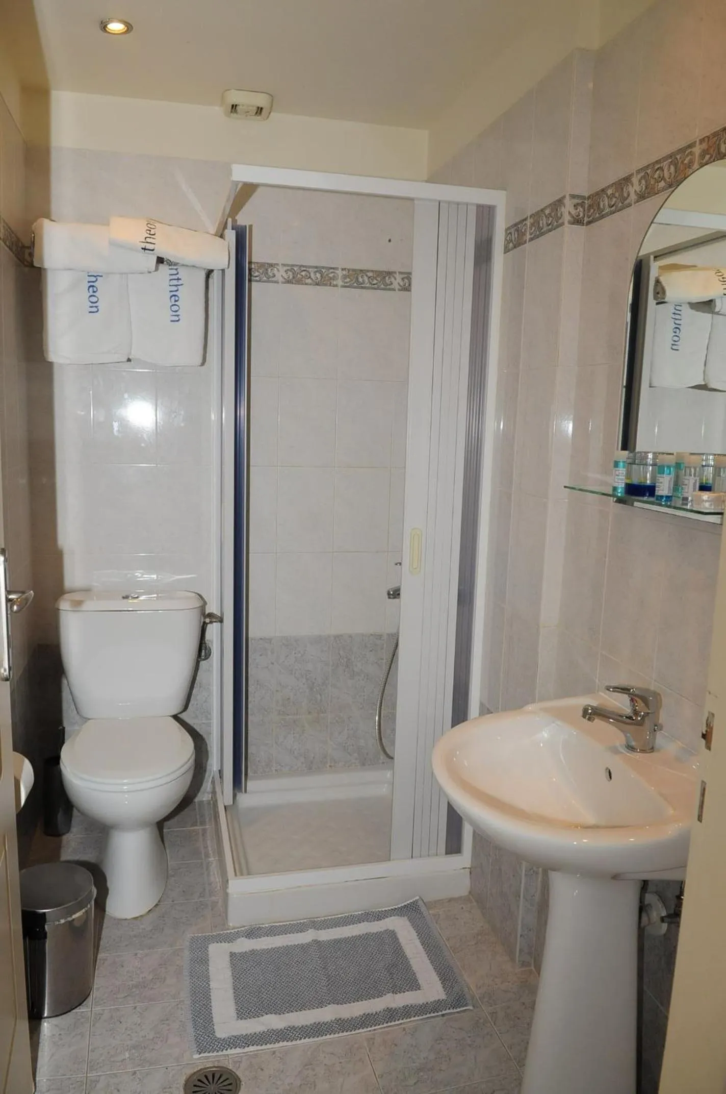 Bathroom in Hotel Pantheon