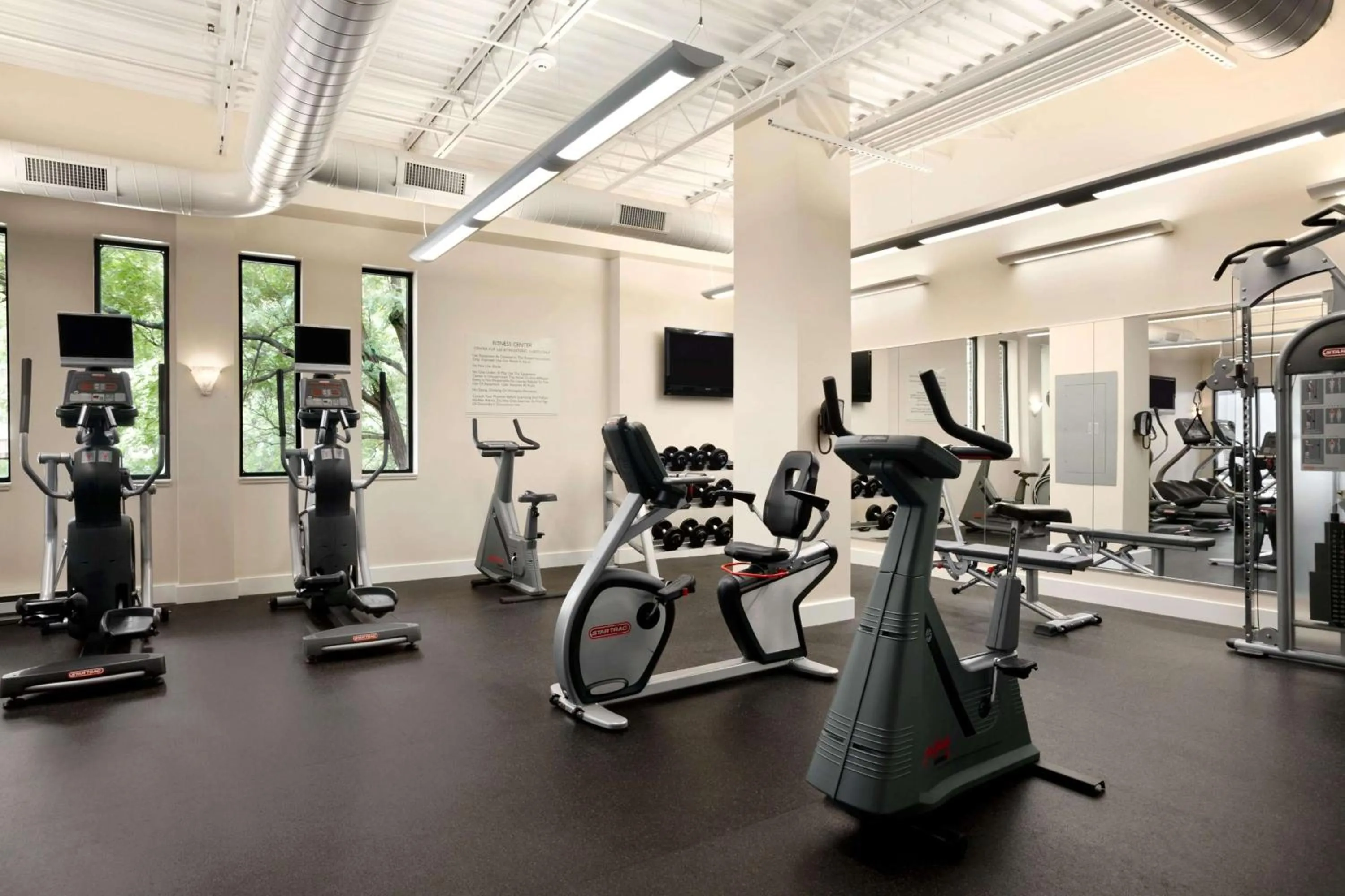Fitness centre/facilities in Hilton Garden Inn Rochester/Pittsford