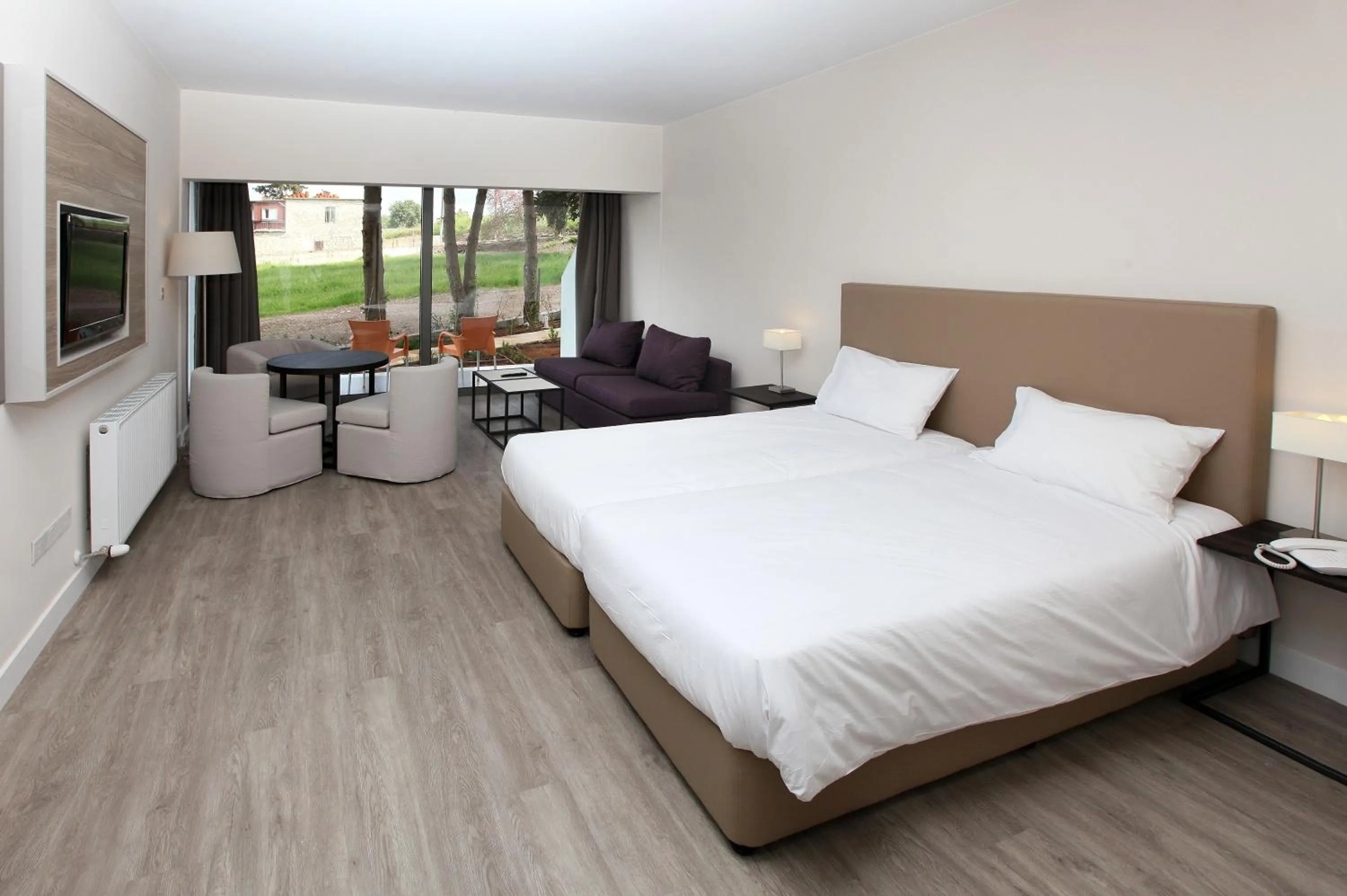 Bed in Droushia Heights Hotel