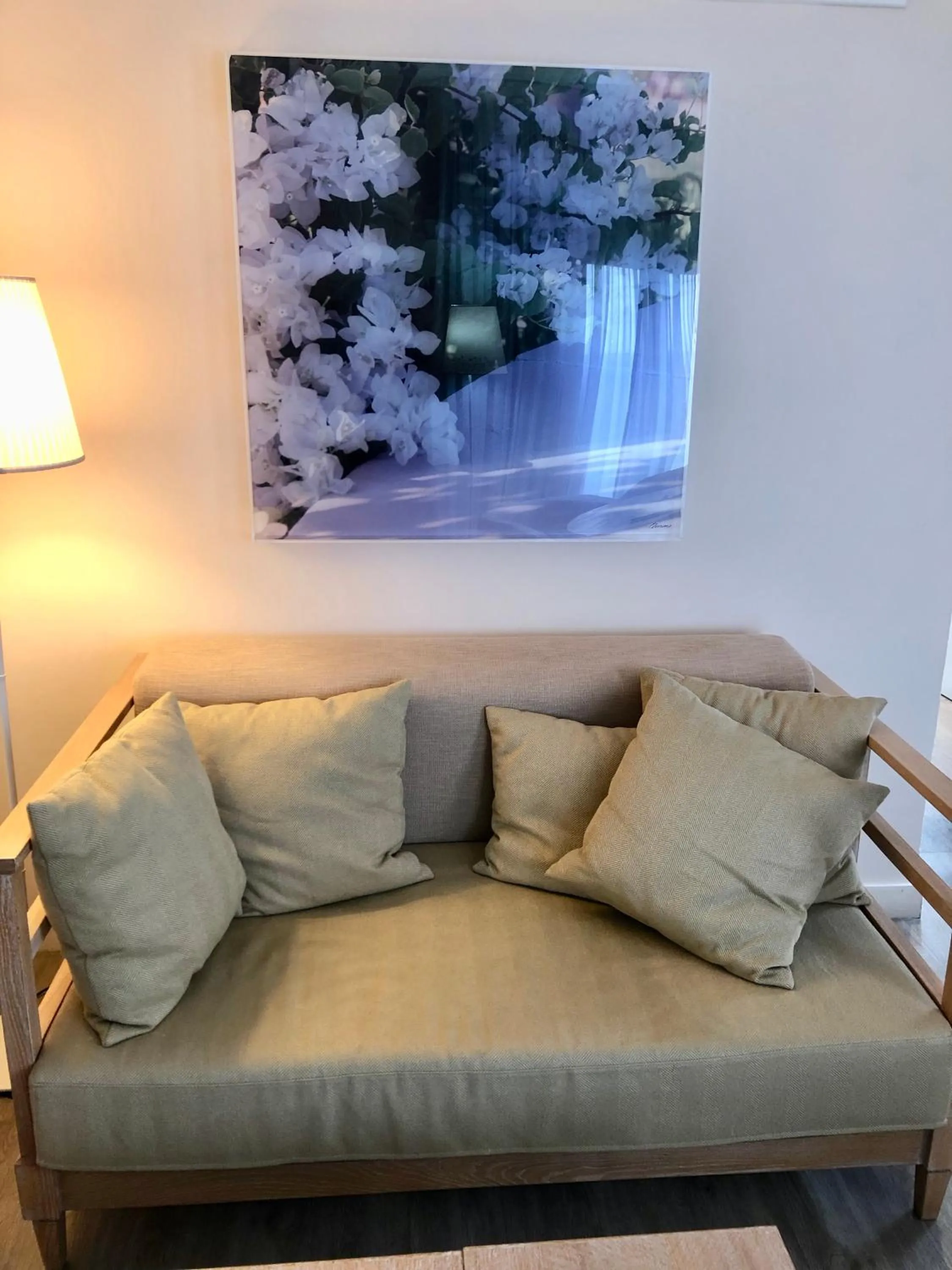 Living room in Droushia Heights Hotel