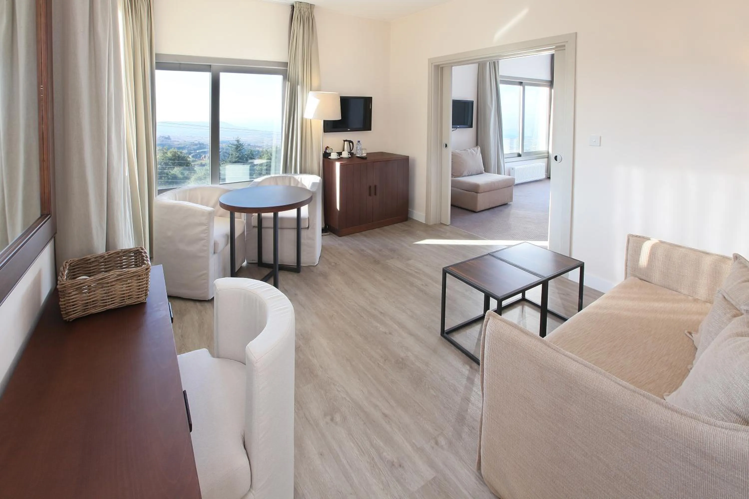 TV and multimedia, Bed in Droushia Heights Hotel