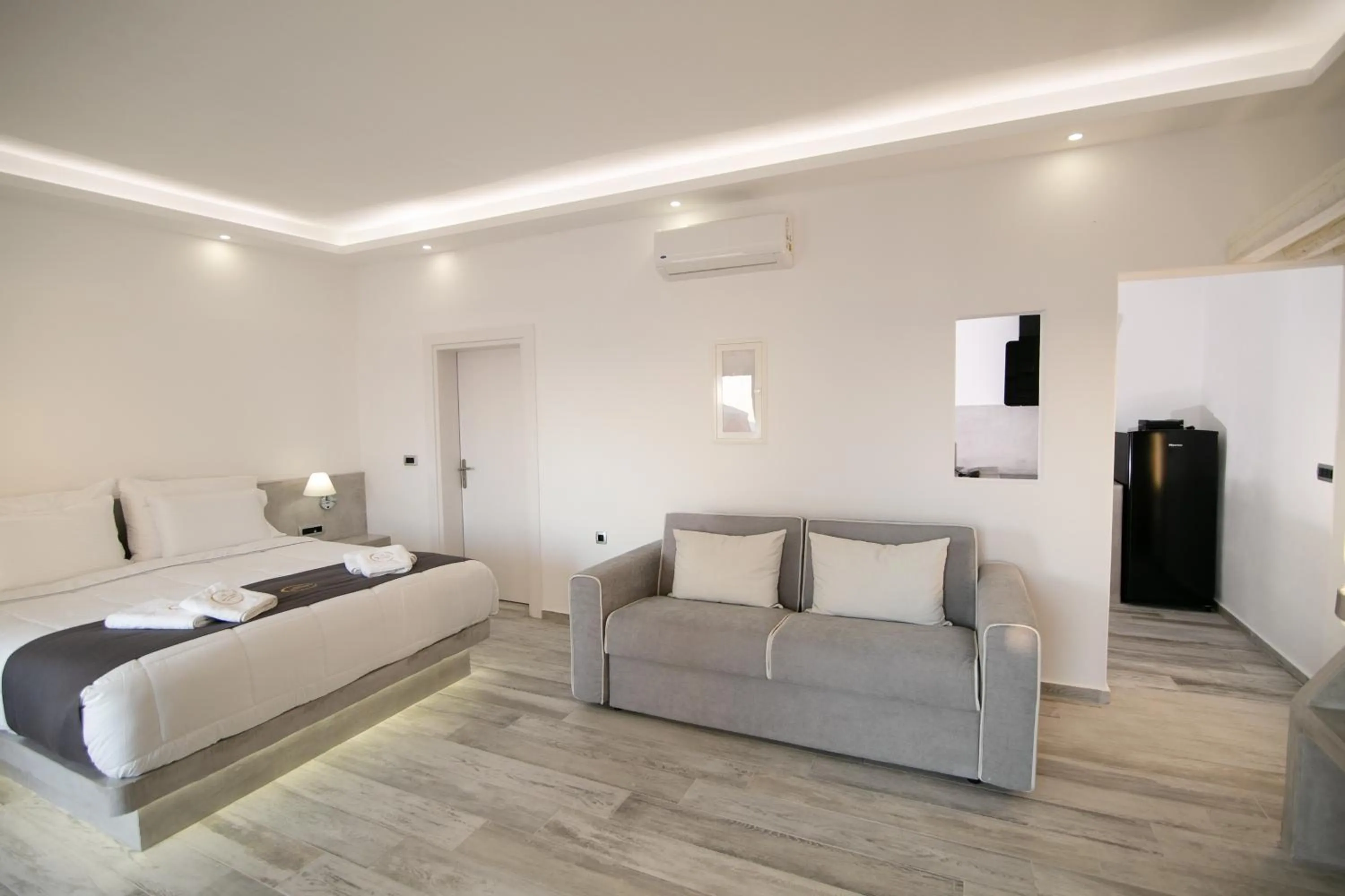 Bedroom, Bed in Aegean Melody Suites & Villas