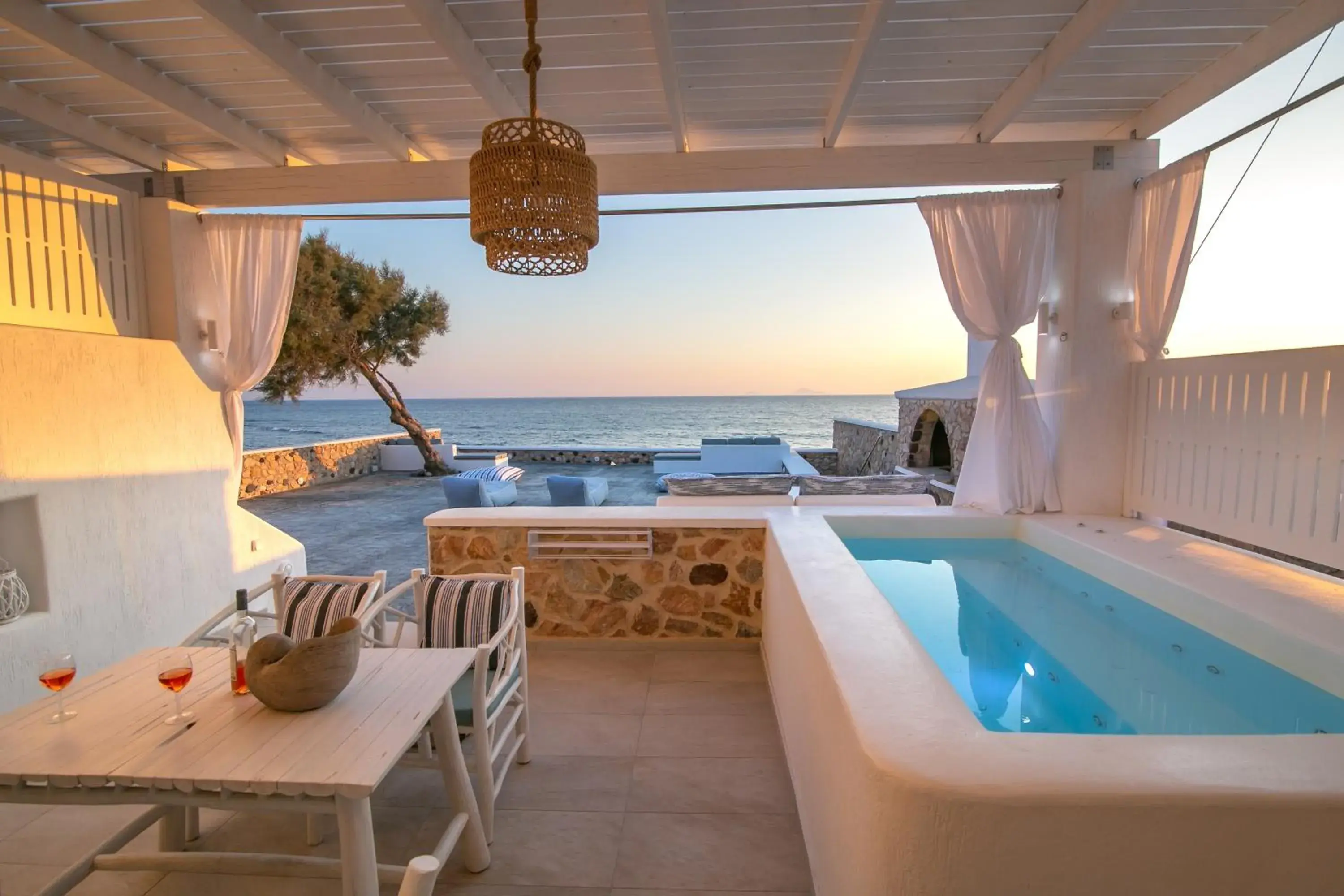 Elegant Suite with outdoor private hot tub & beach front in Aegean Melody Suites & Villas Elegant Suite with outdoor private hot tub & beach front in Aegean Melody Suites & Villas