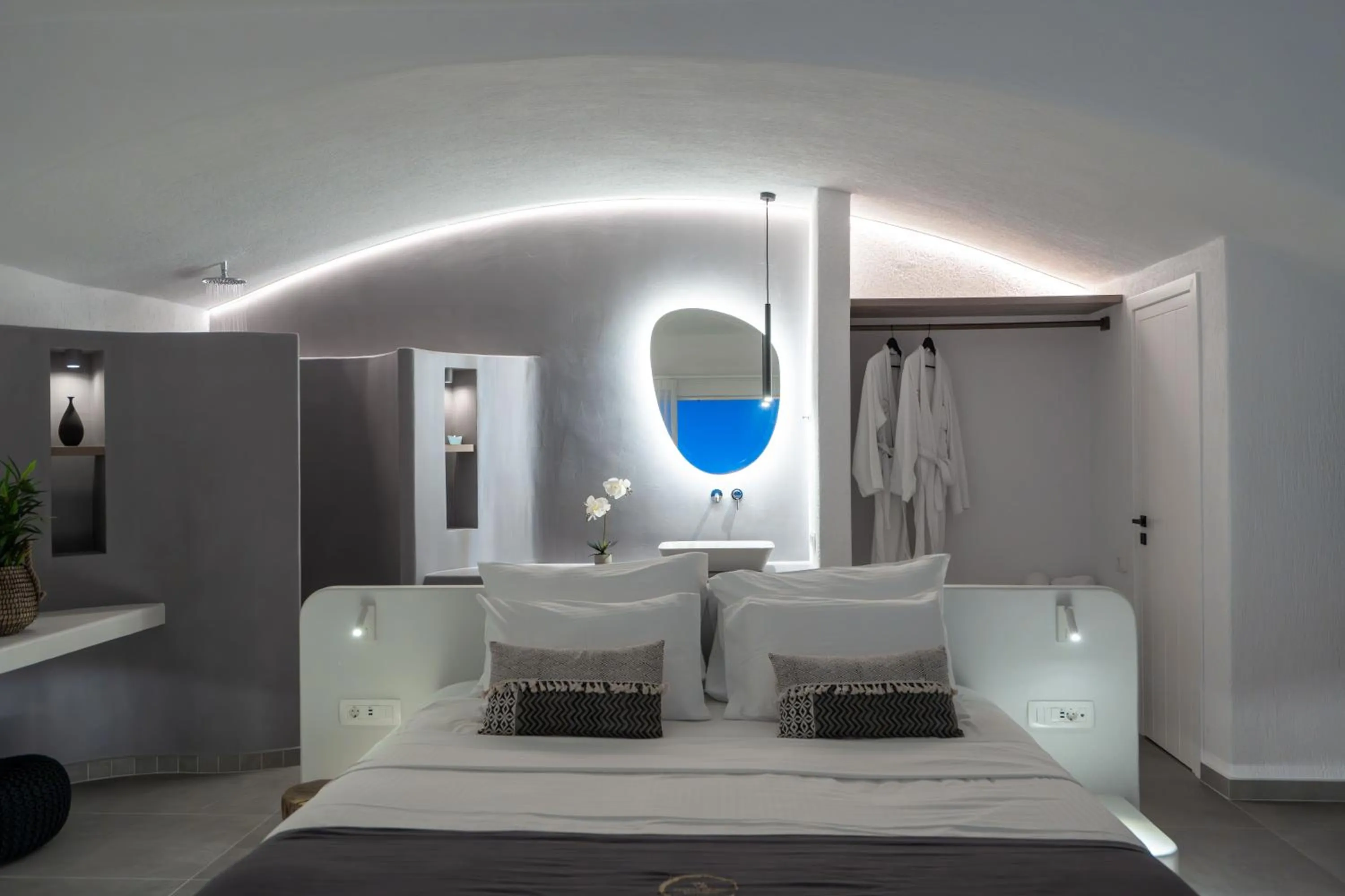 Bedroom, Bed in Aegean Melody Suites & Villas
