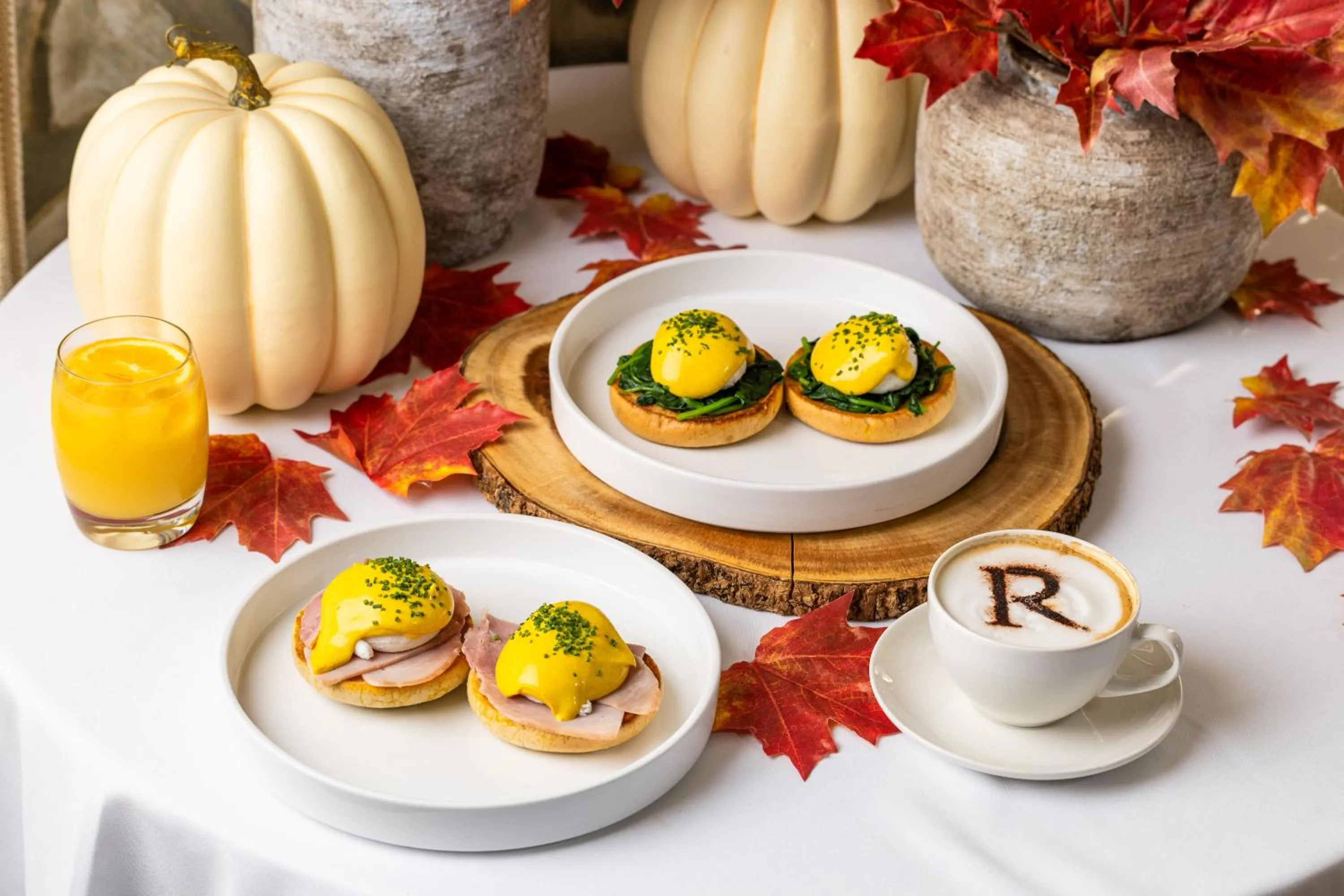 Restaurant/places to eat in Roslin Beach Hotel