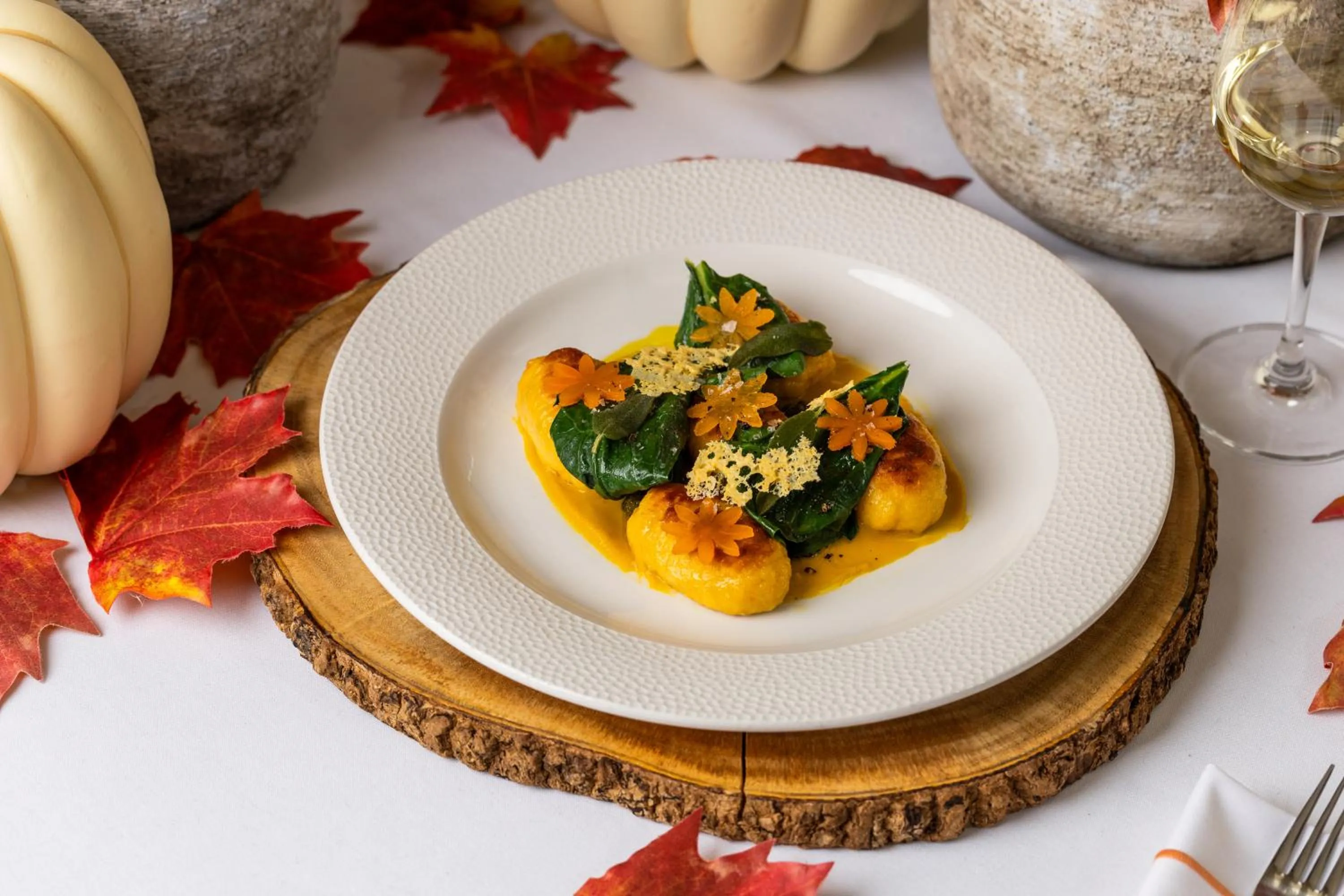 Restaurant/places to eat in Roslin Beach Hotel