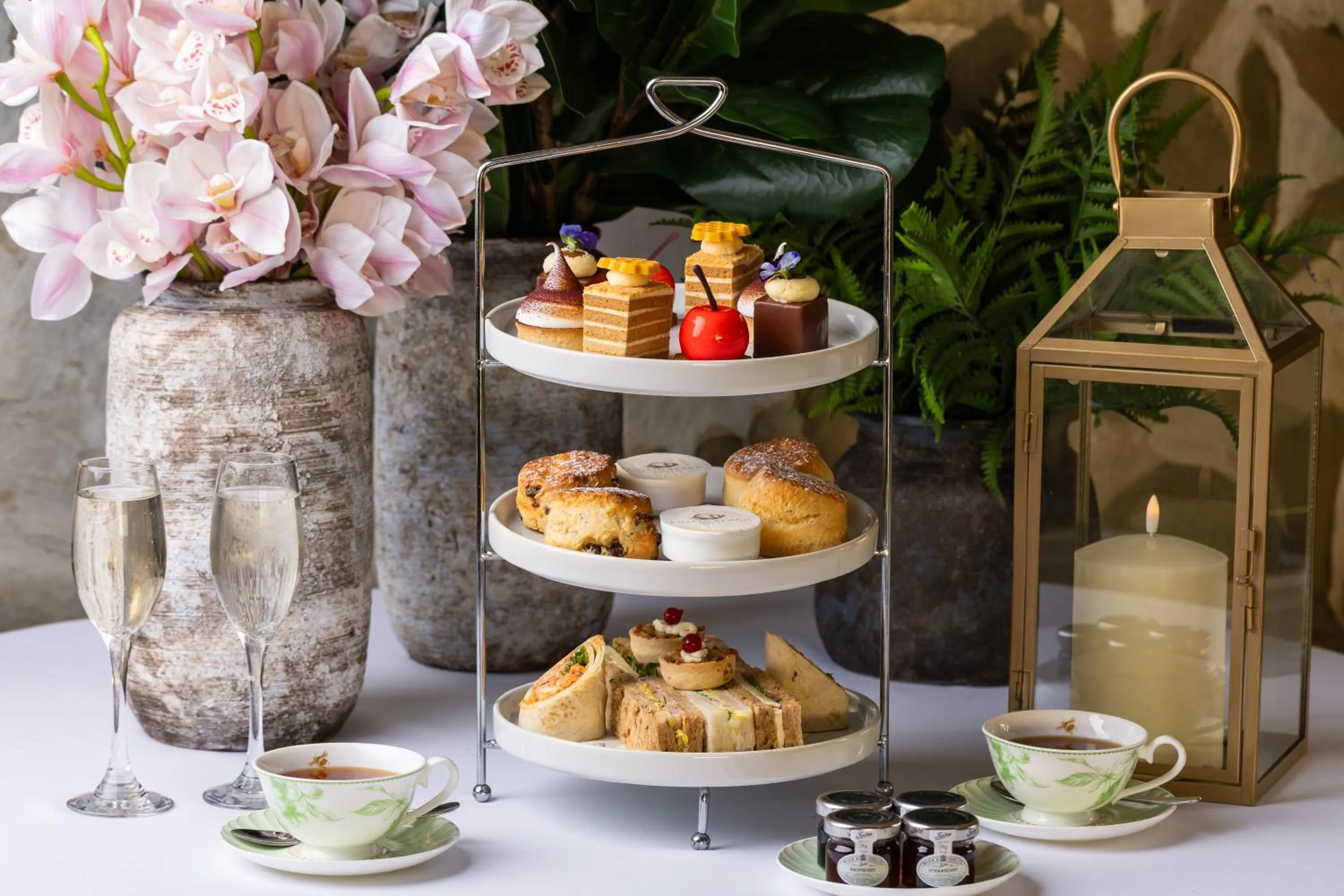 Restaurant/places to eat in Roslin Beach Hotel