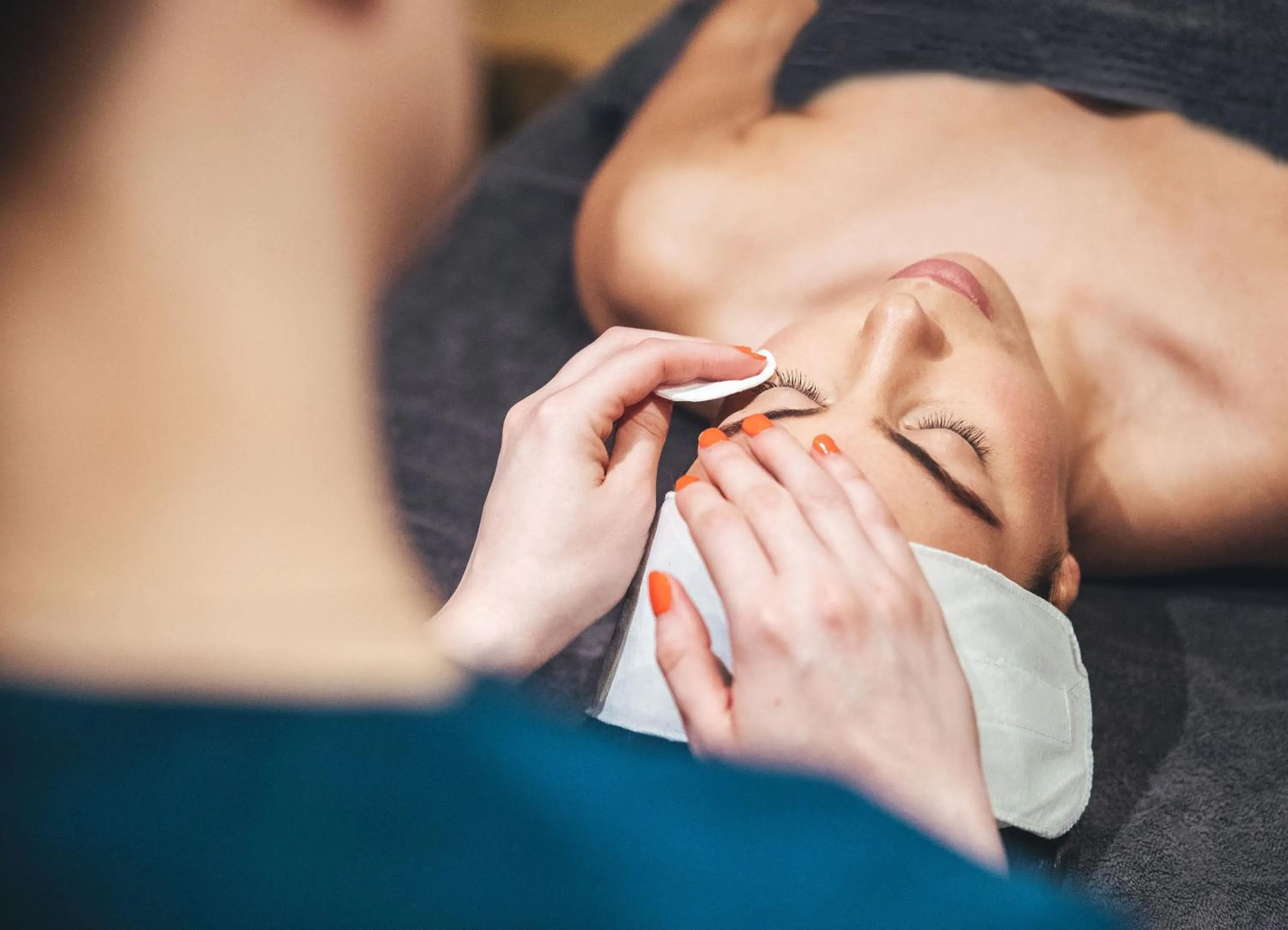 Massage in Roslin Beach Hotel