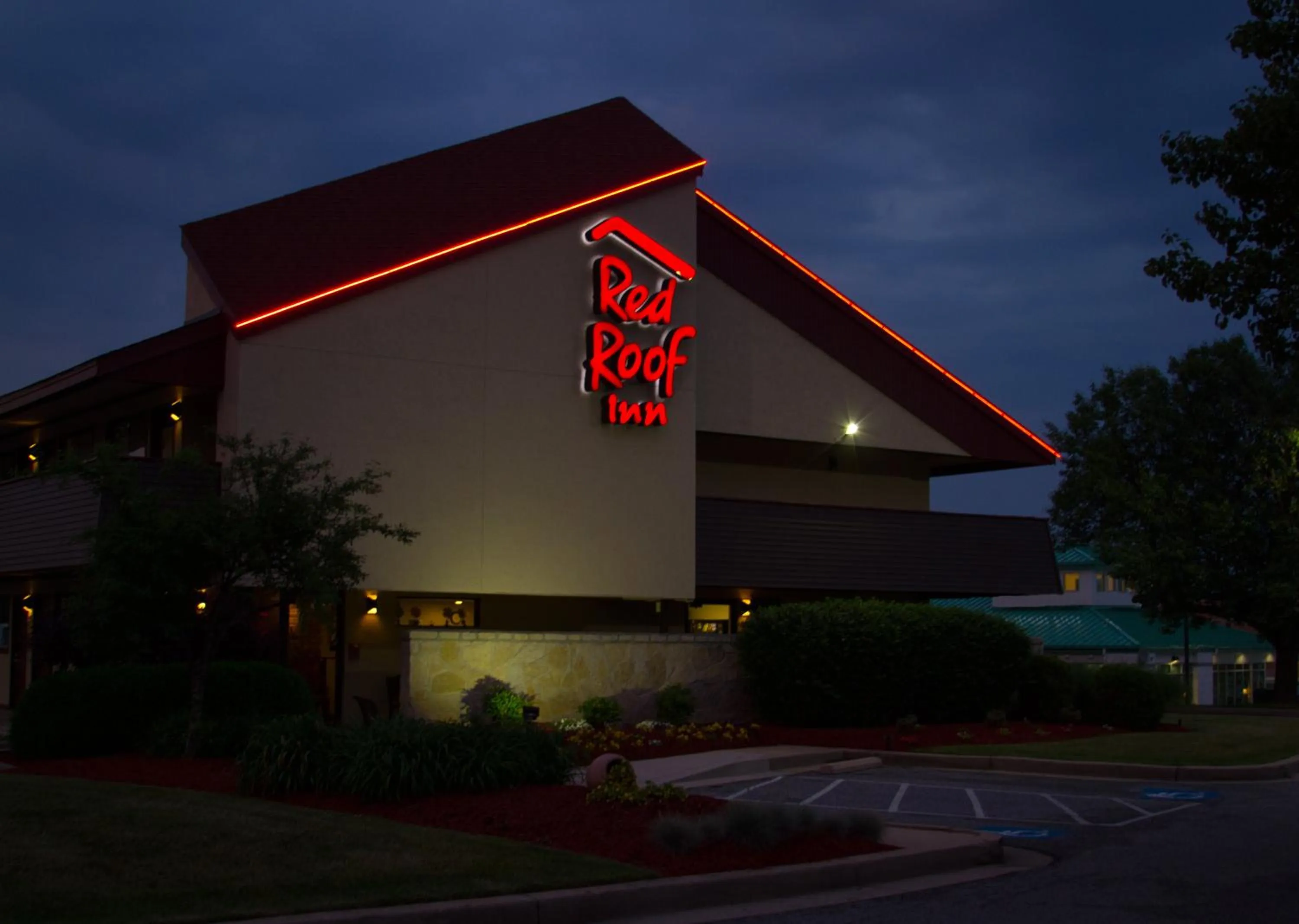 Property building in Red Roof Inn Aberdeen