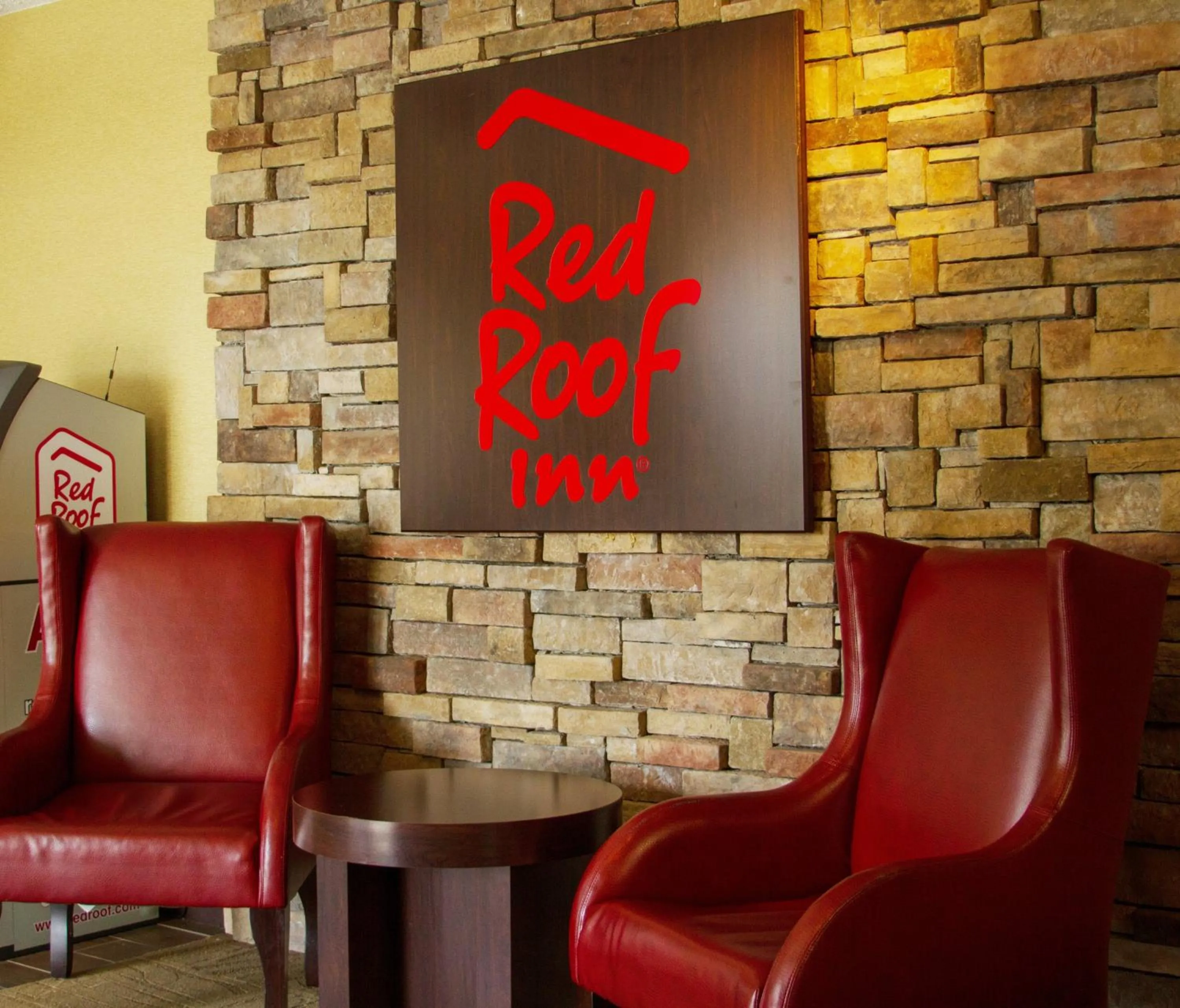 Lobby or reception in Red Roof Inn Aberdeen