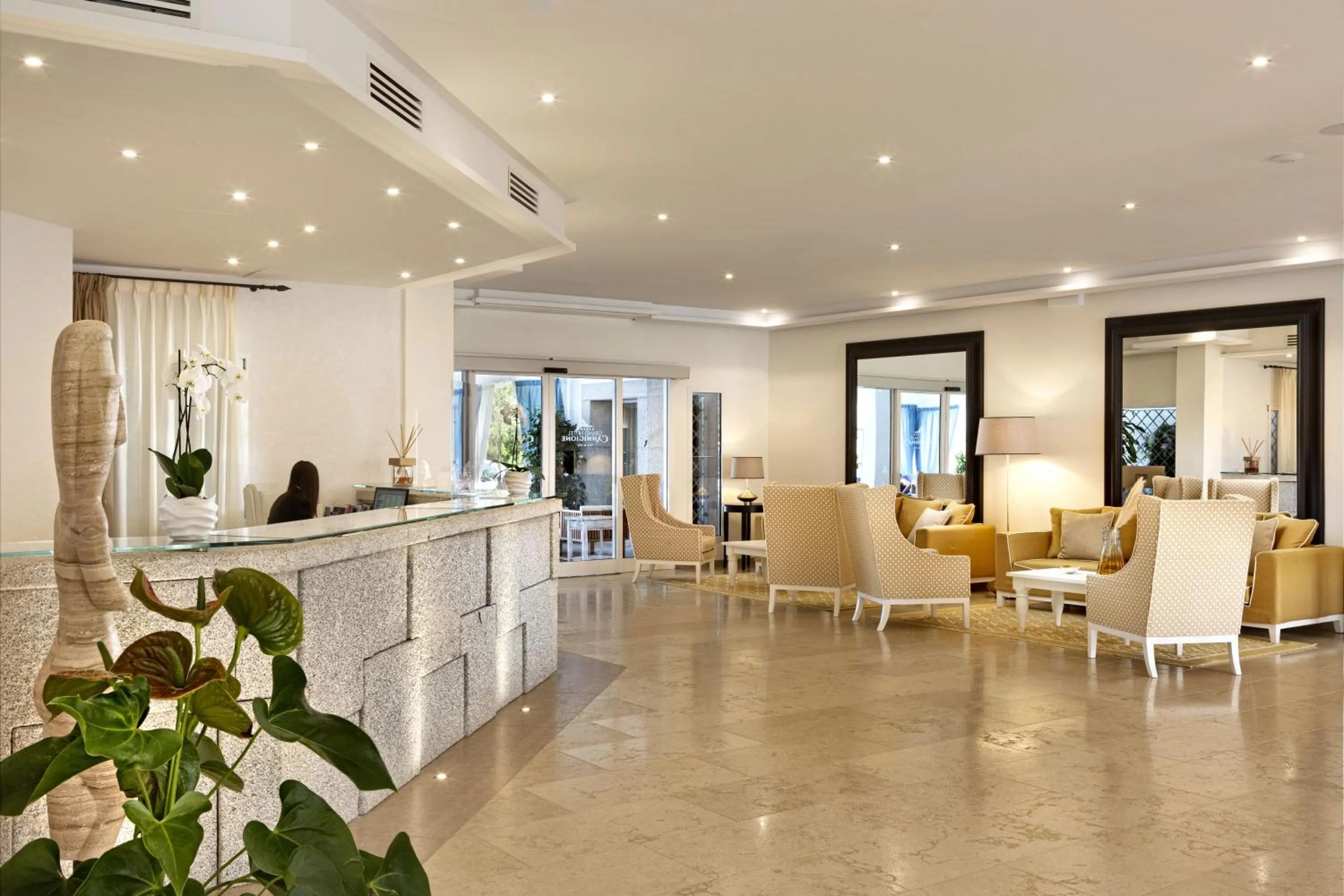 Lobby or reception in Grand Hotel Cannigione