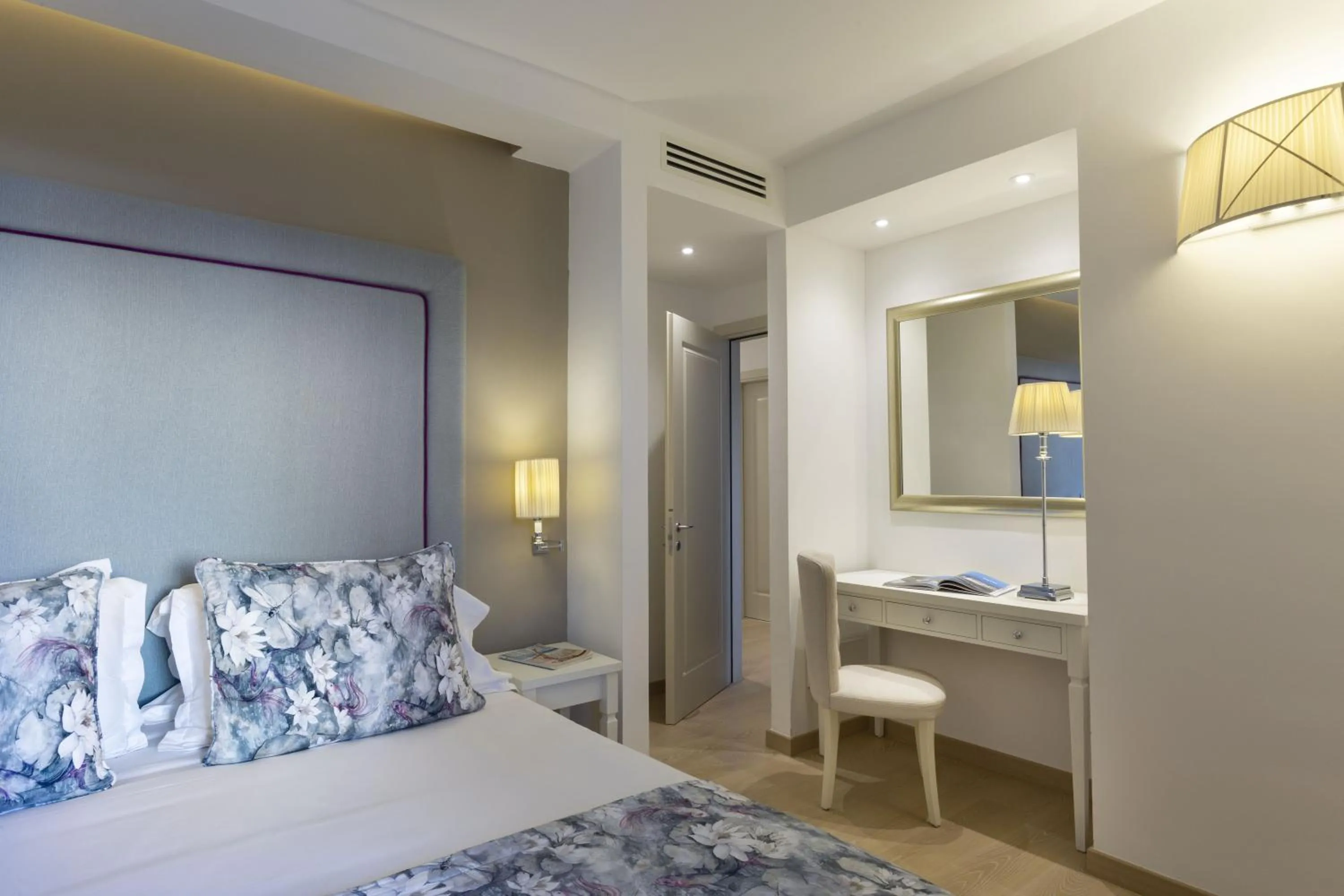 Bed in Grand Hotel Cannigione