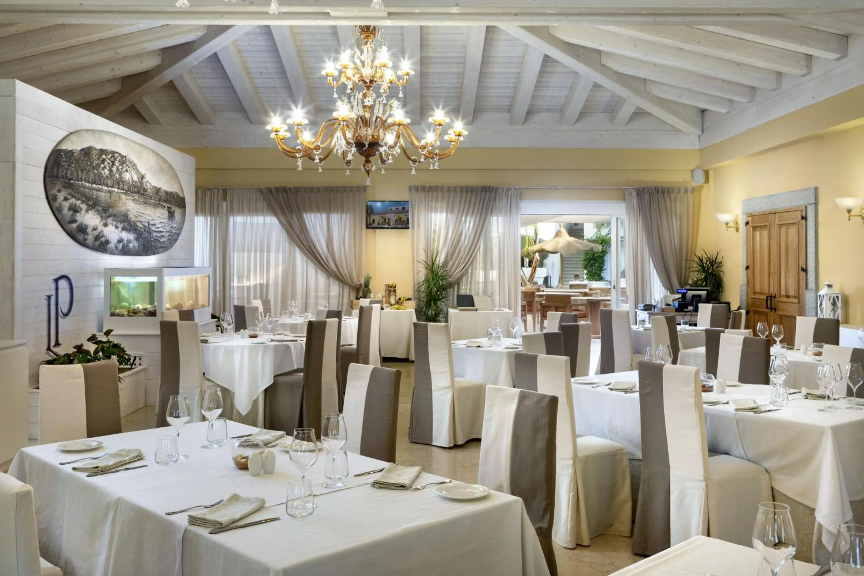 Restaurant/places to eat in Grand Hotel Cannigione