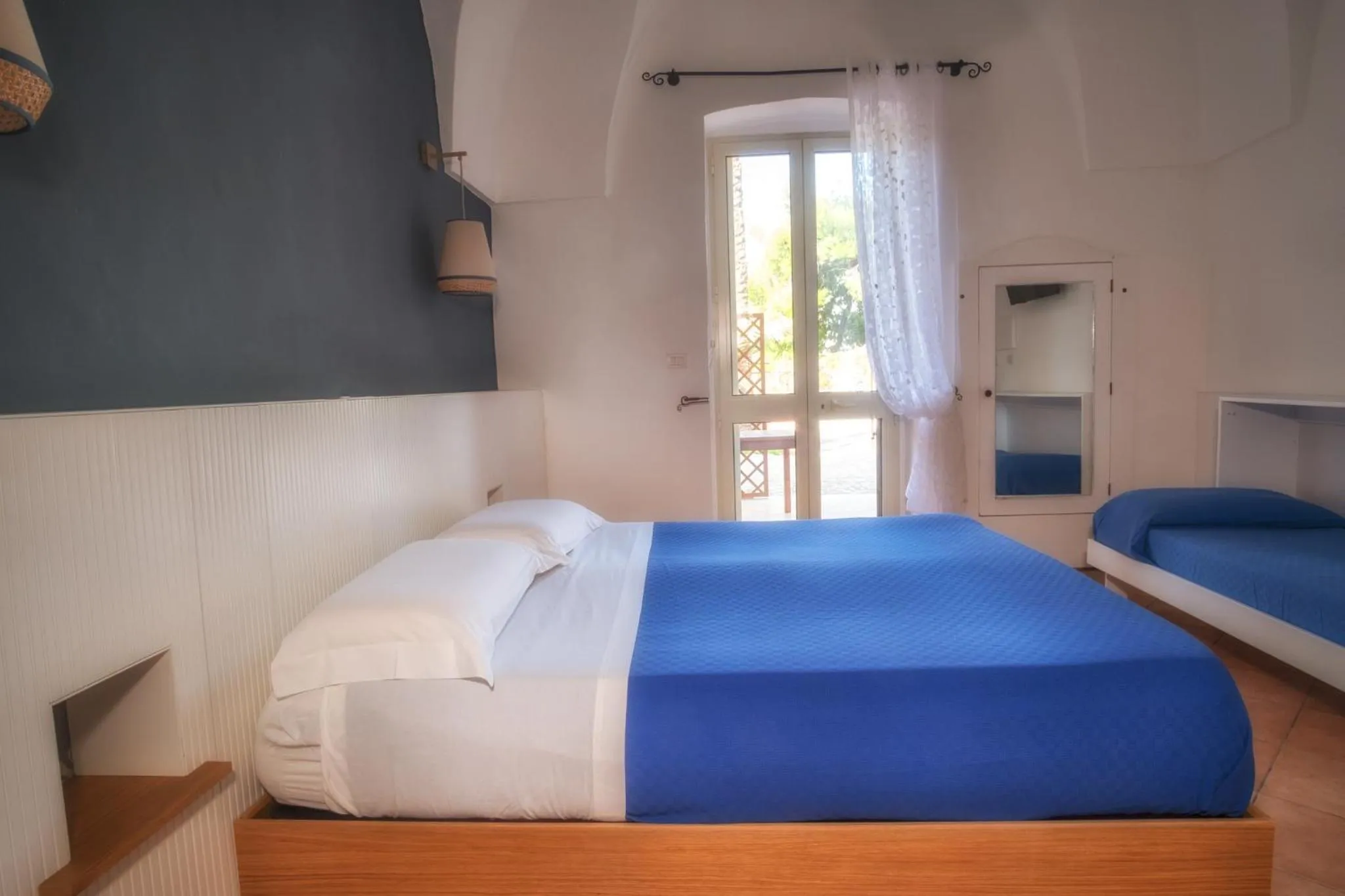 Photo of the whole room, Bed in B&B Happy Days Golfo di Gallipoli