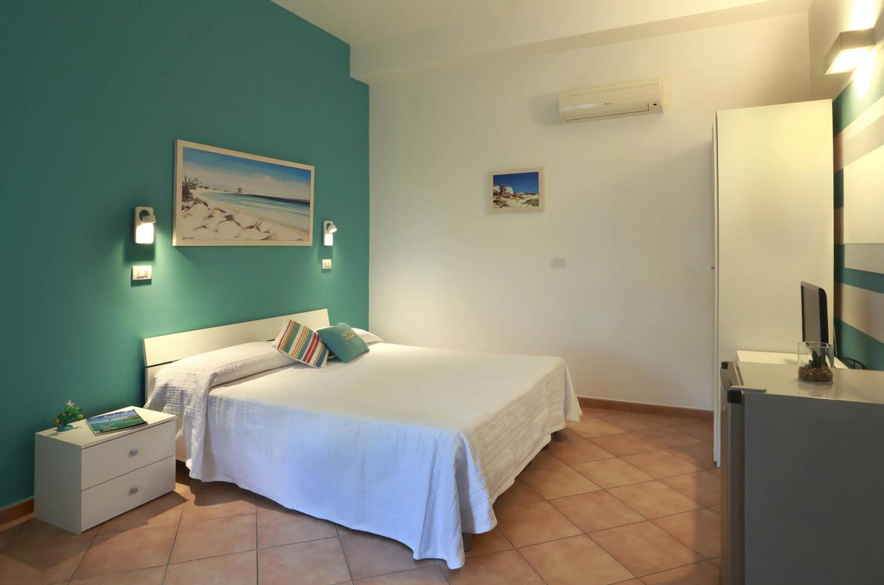Photo of the whole room, Bed in B&B Happy Days Golfo di Gallipoli