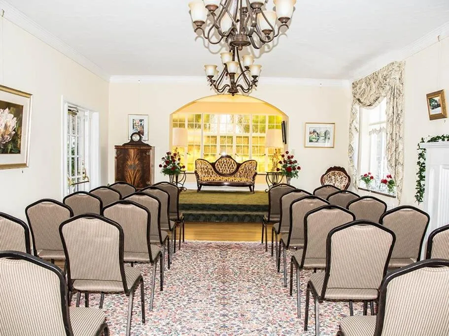 Living room in The Manor on Front