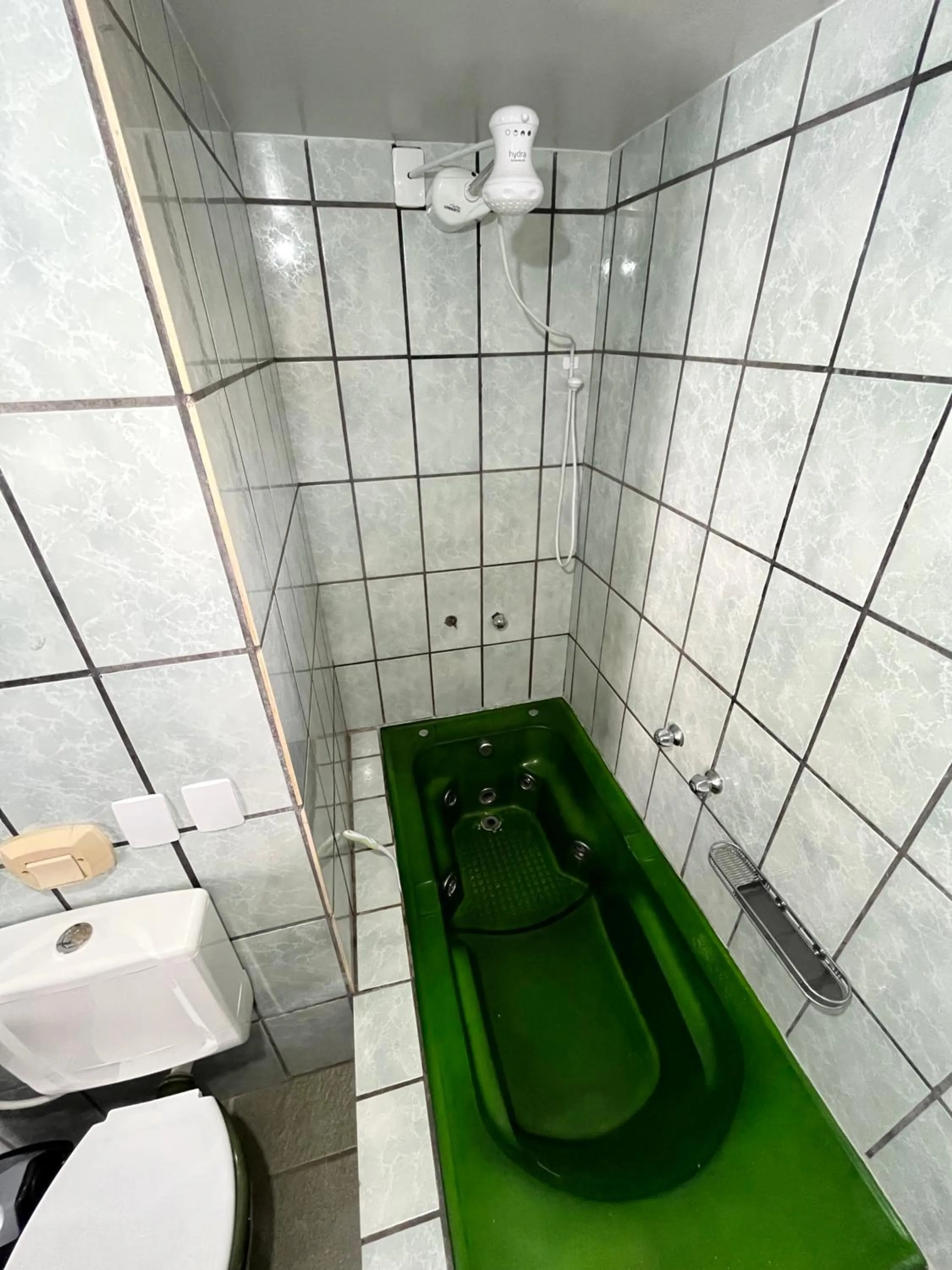 Shower in Santinho Hostel