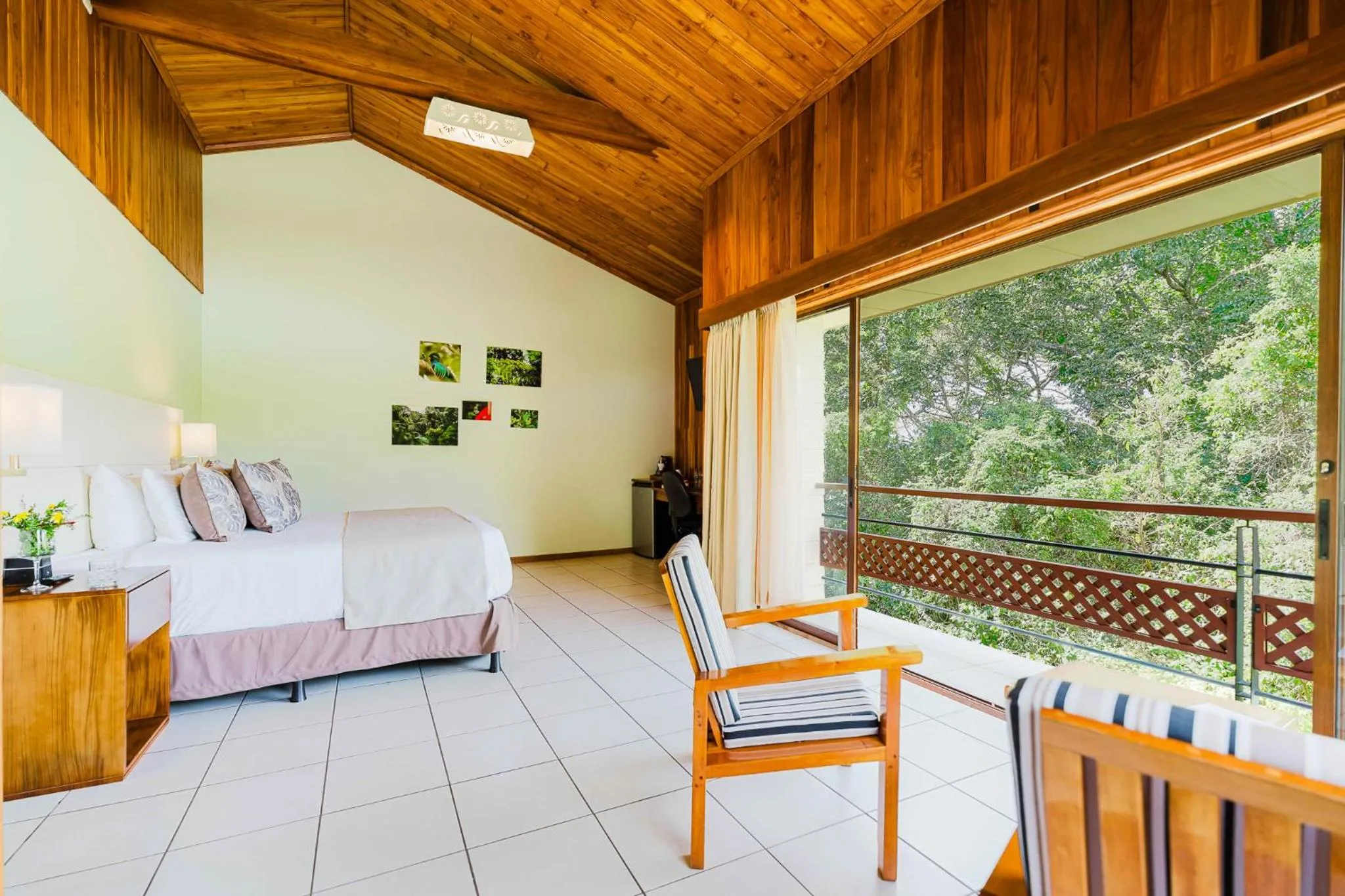 Property building in Ficus Sunset Suites