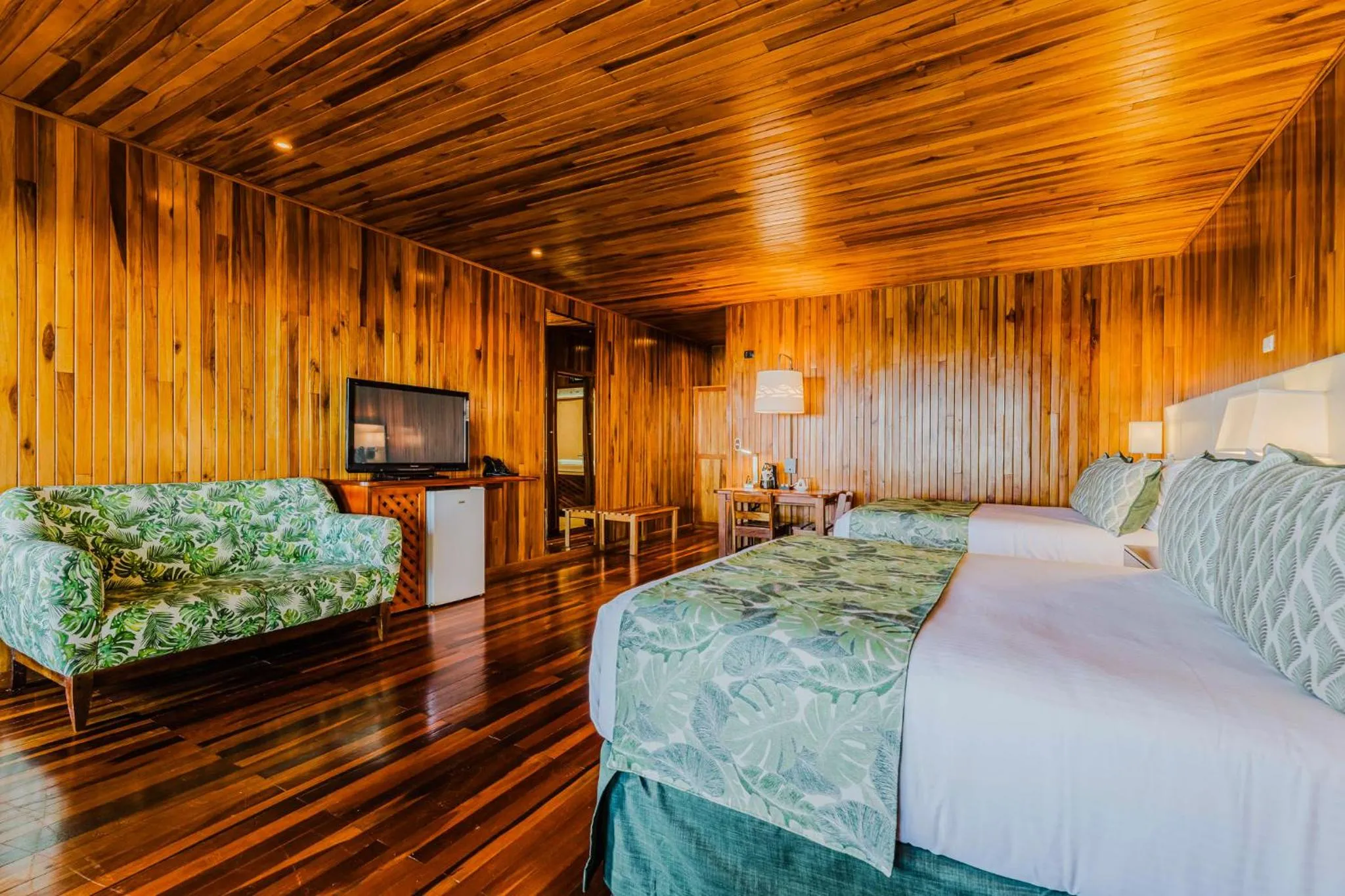 Photo of the whole room, Bed in Hotel Heliconia - Monteverde