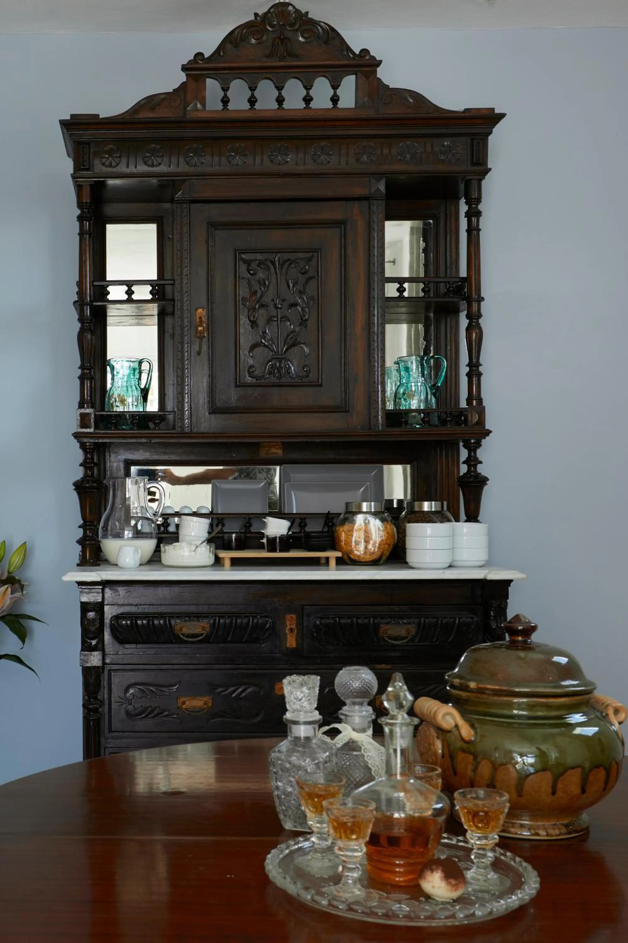 Breakfast in Sunset Faros