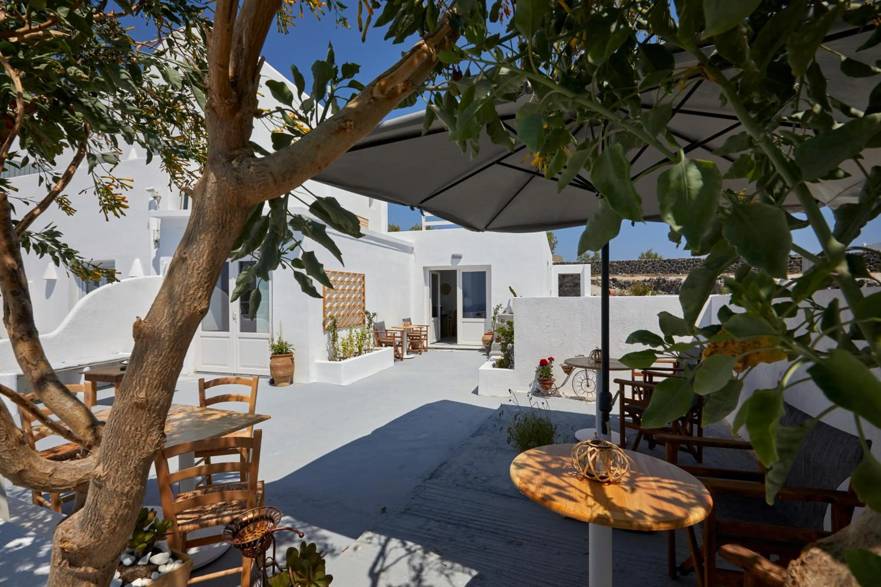 Breakfast in Sunset Faros