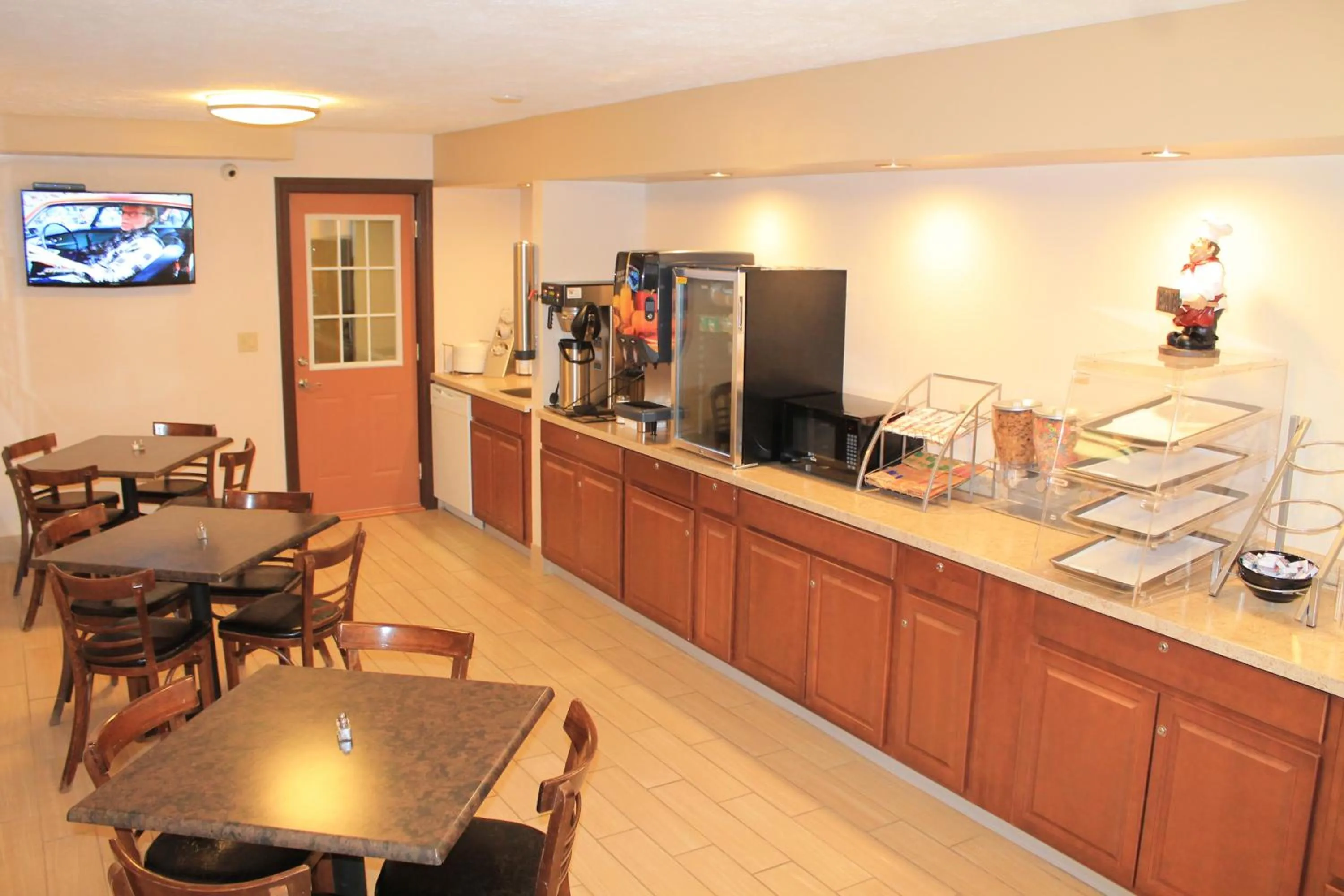 Continental breakfast in Eco-Lux Inn Norfolk