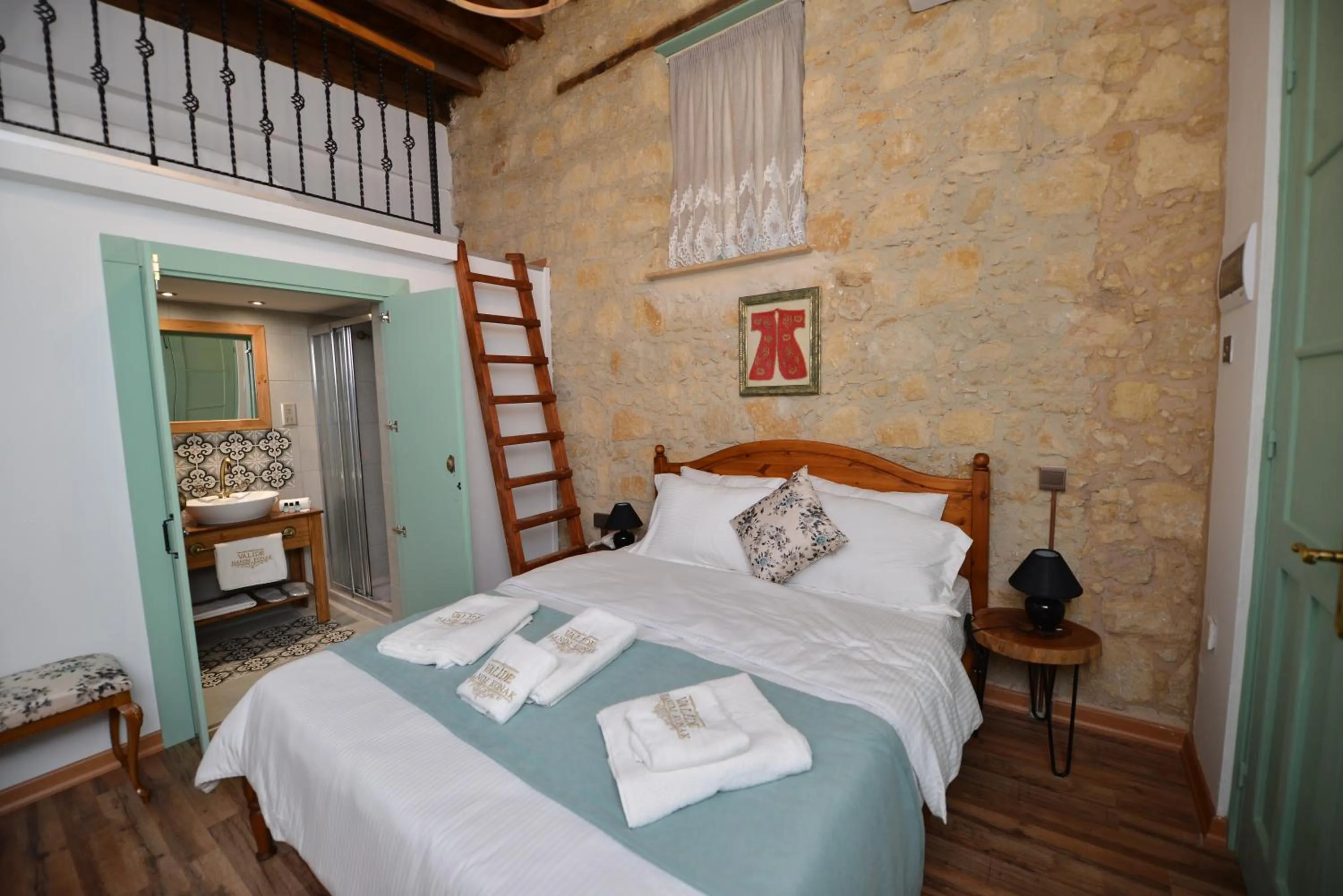 Bed in Hotel Valide Hanim Konak