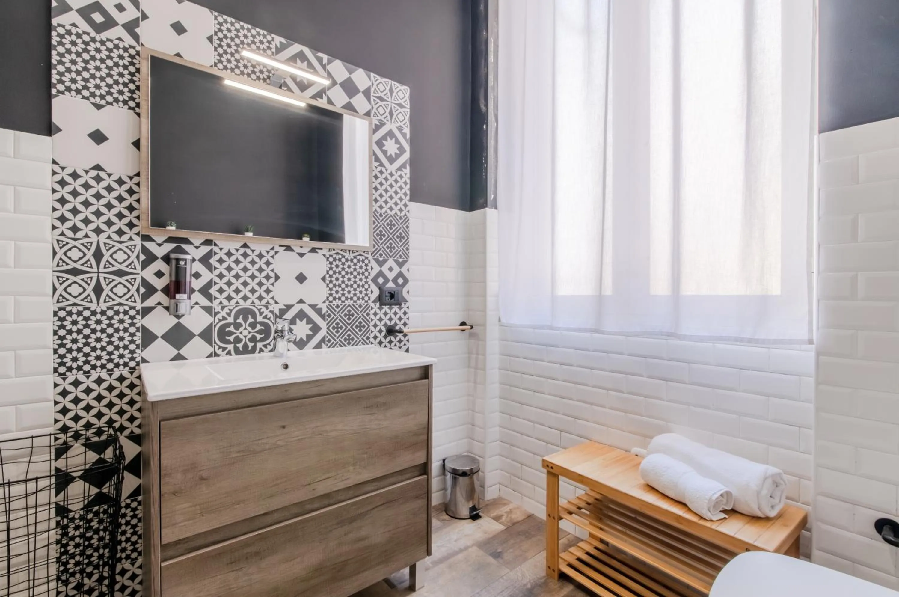 Bathroom in Panurban Rooms by Wonderful Italy