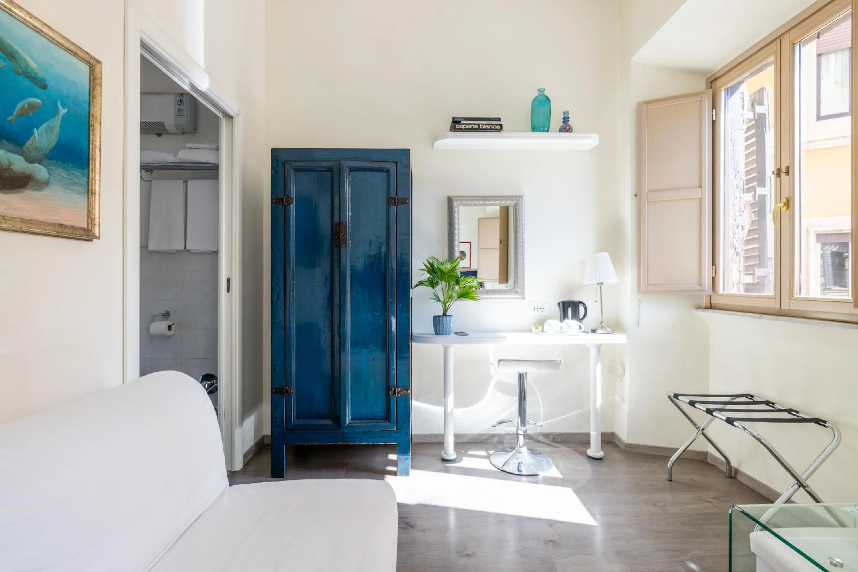 Seating area in Temple View FCollection Superior Relais