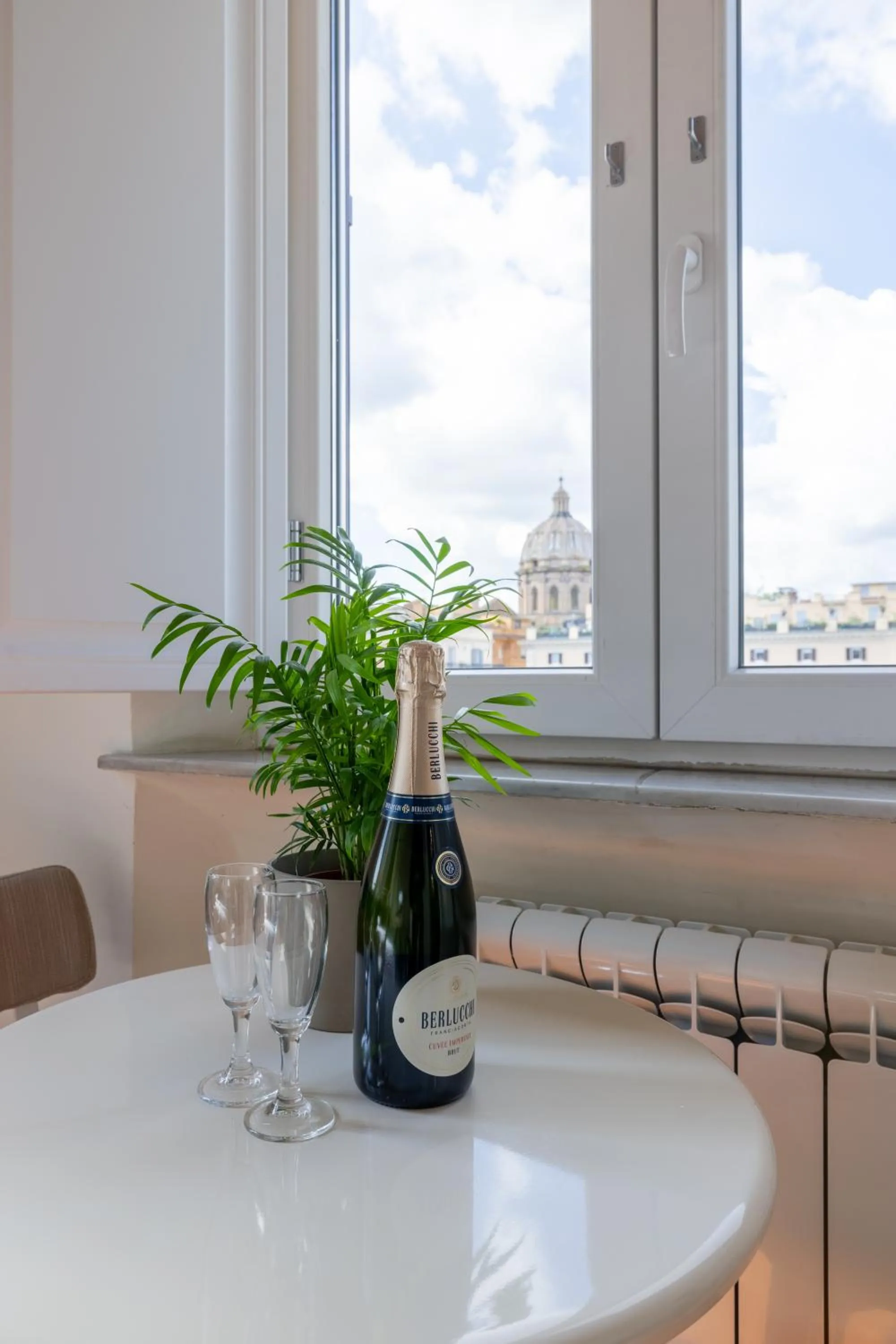 Decorative detail in Temple View FCollection Superior Relais