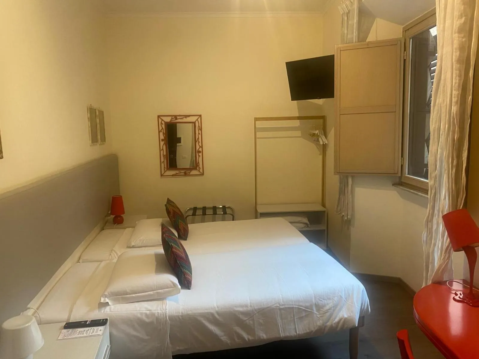 Deluxe Double or Twin Room with City View in Temple View FCollection Superior Relais