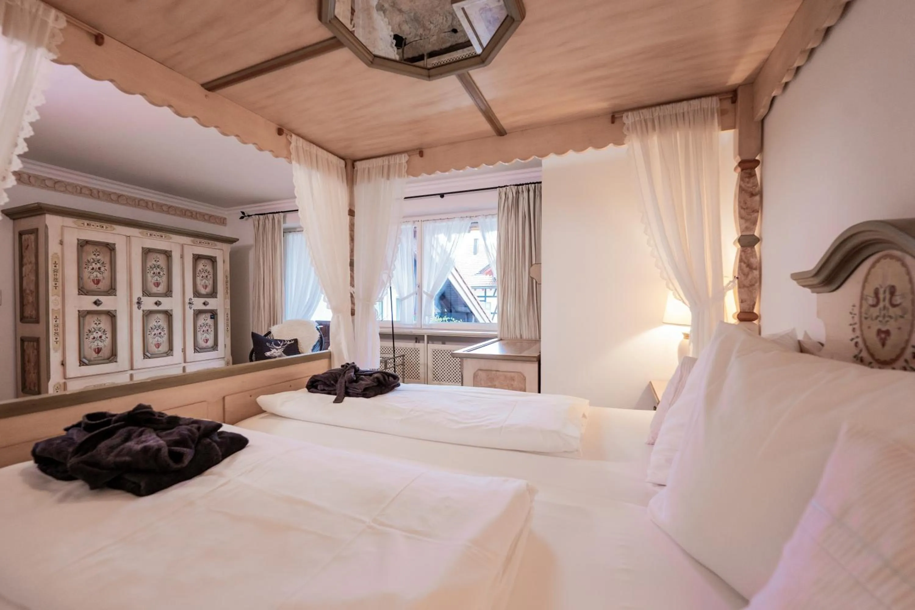 Photo of the whole room, Bed in DIANA Naturpark Hotel - Partnerbetrieb von "Oberstaufen PLUS GOLF"