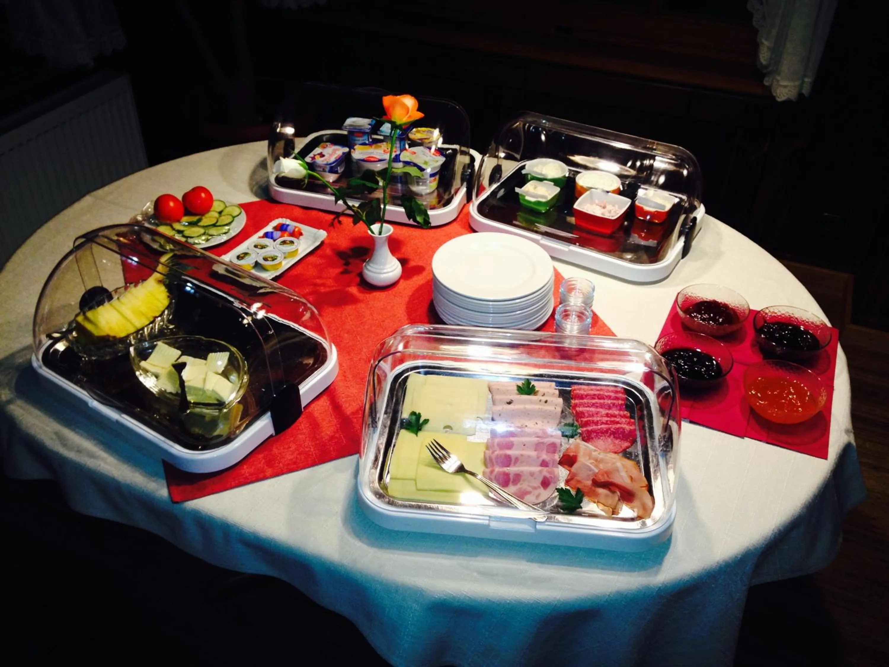 Restaurant/places to eat in Tutzinger Hof