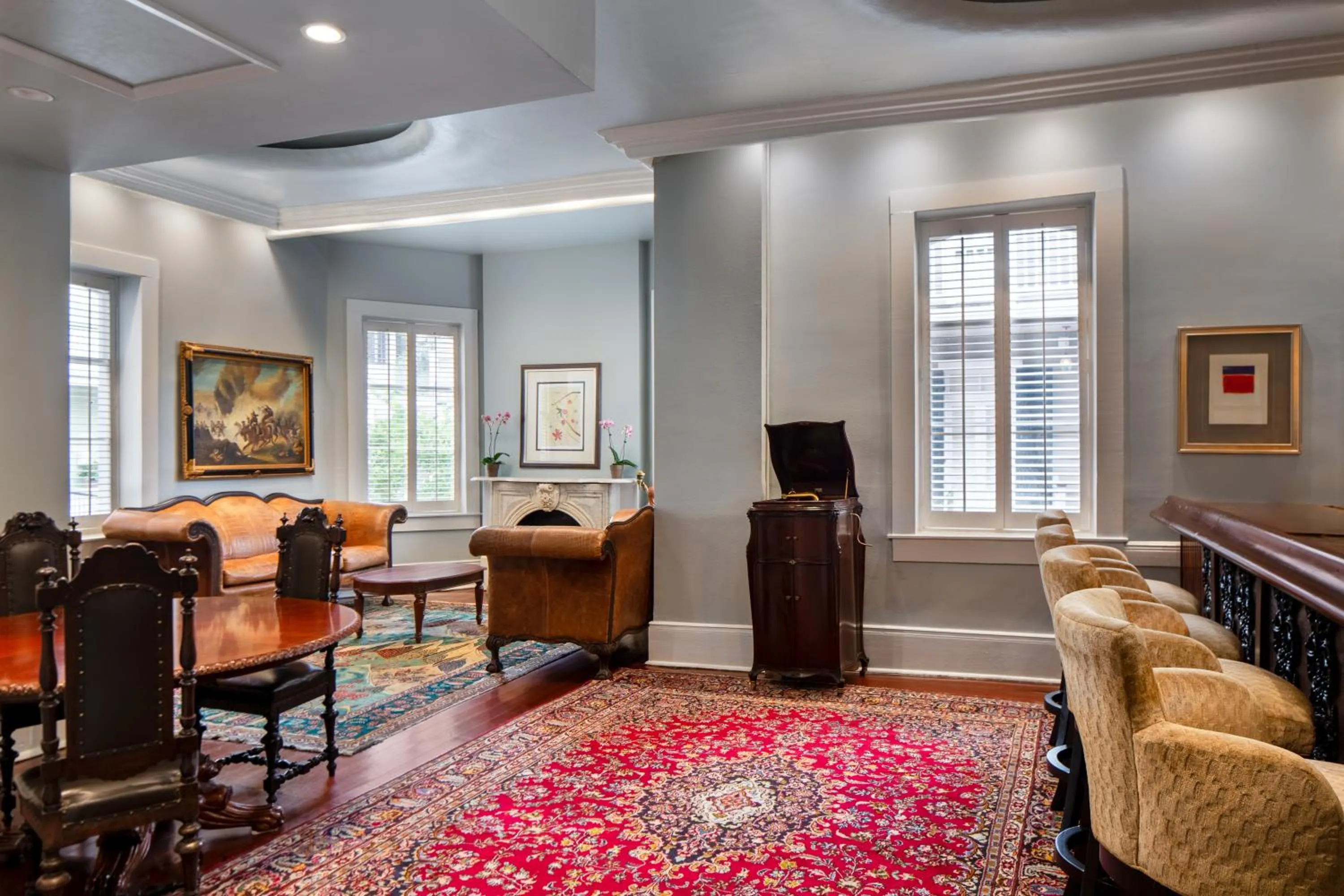 Lobby or reception in New Orleans Courtyard Hotel by the French Quarter